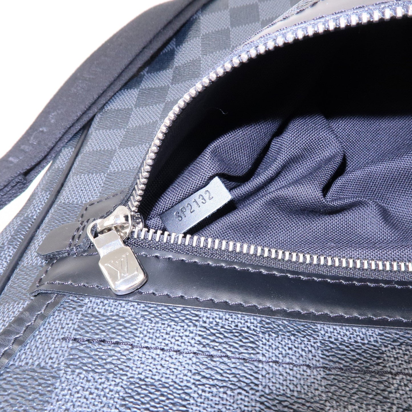 Louis Vuitton Damier Graphite Daniel MM Shoulder Bag N58029【Pre-order】