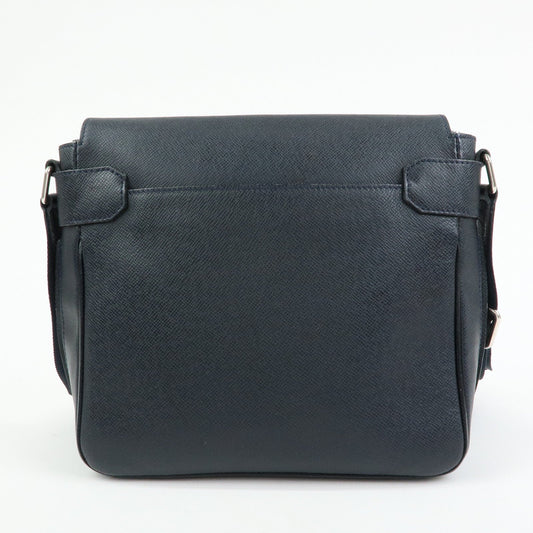 Louis Vuitton Taiga Leather Shoulder Crossbody Bag Boreal M32632【Pre-order】