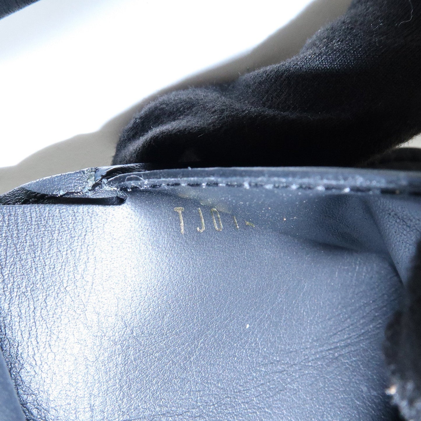 Louis Vuitton New Wave Leather Zippy Compact Wallet Noir M63789【Pre-order】