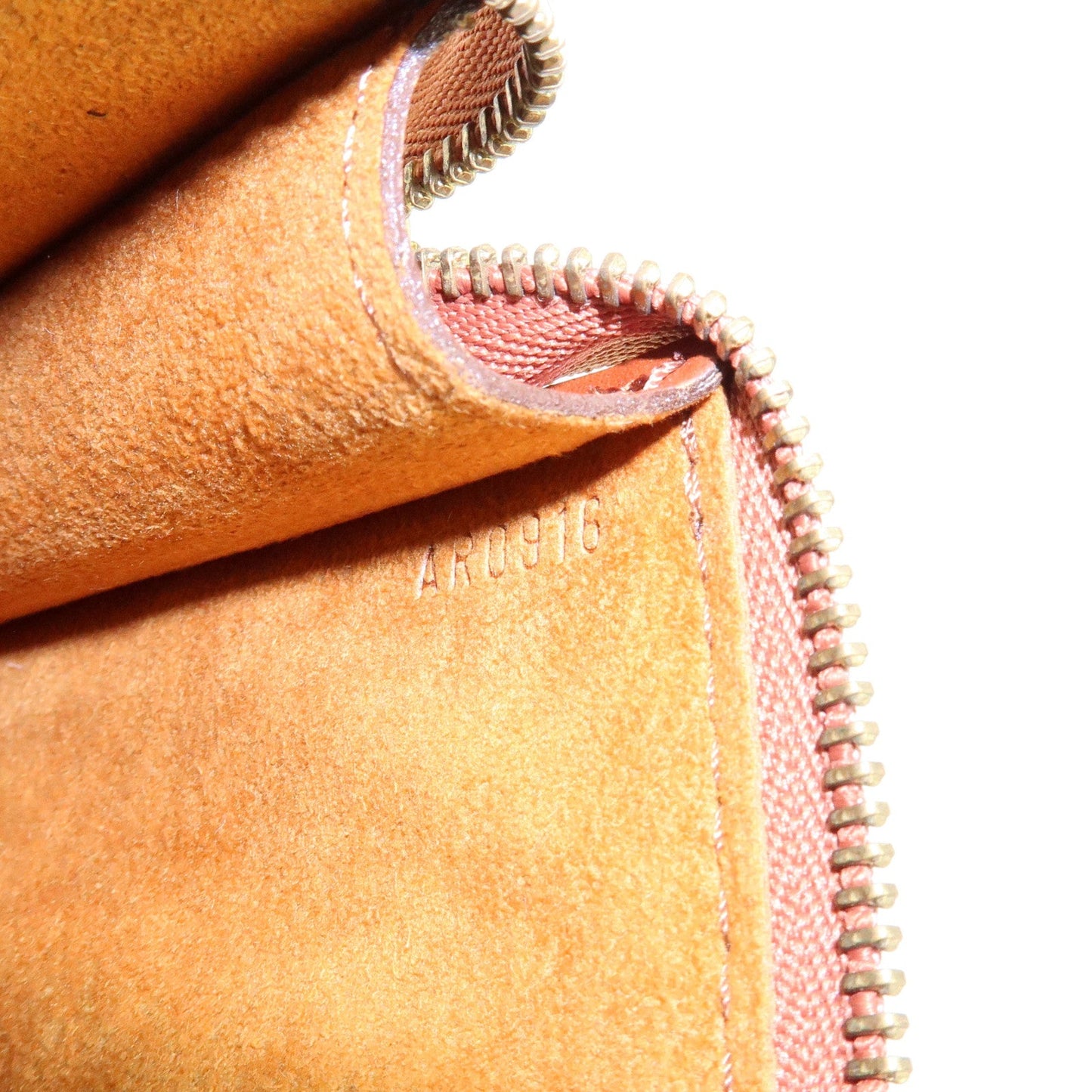 Louis Vuitton Epi Leather Pochette Accessoires Kenya Brown M52943【Pre-order】