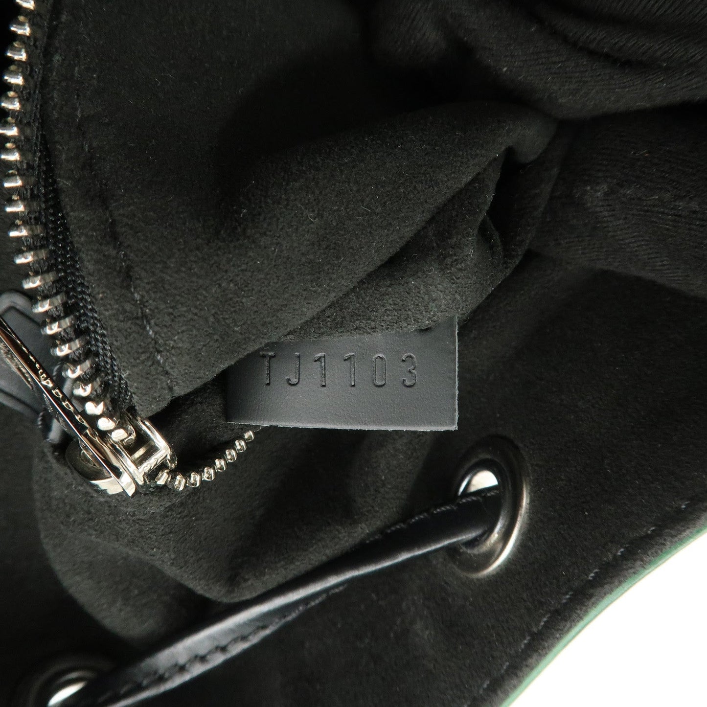 Louis Vuitton Epi Petit Noe Tricolor Leather Shoulder Bag M40880【Pre-order】