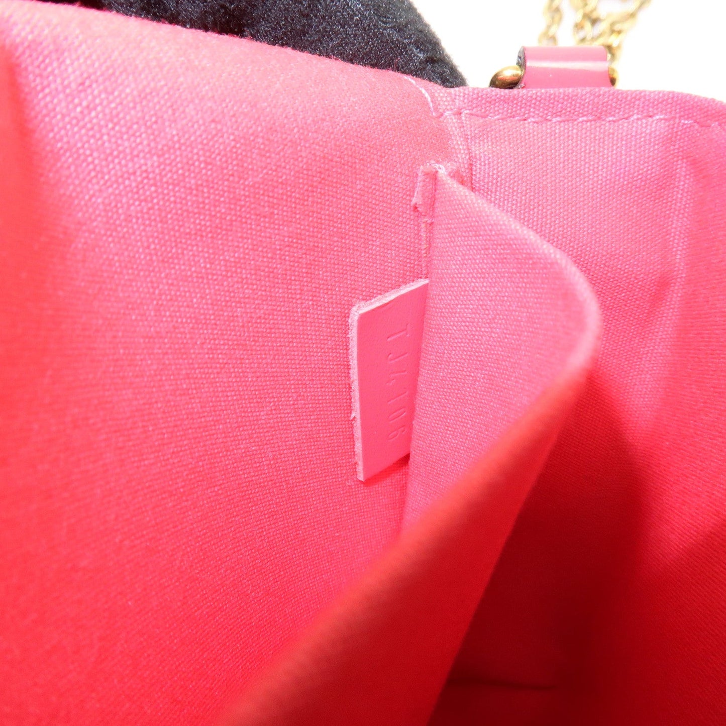 Louis Vuitton Monogram Vernis Leather Pochette Felicie Pink M61787【Pre-order】