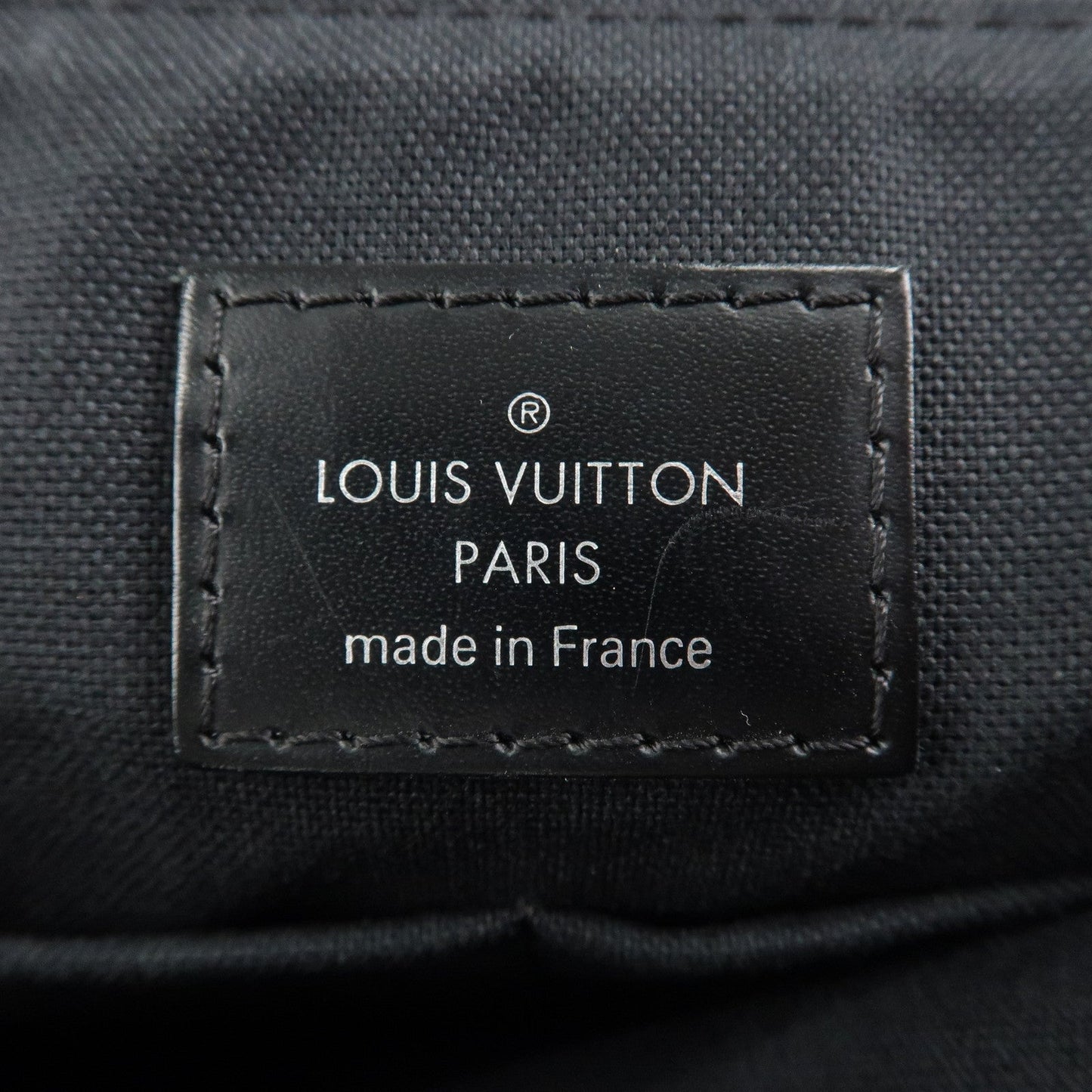 Louis Vuitton Damier Graphite District PM Shoulder Bag Black N41260【Pre-order】