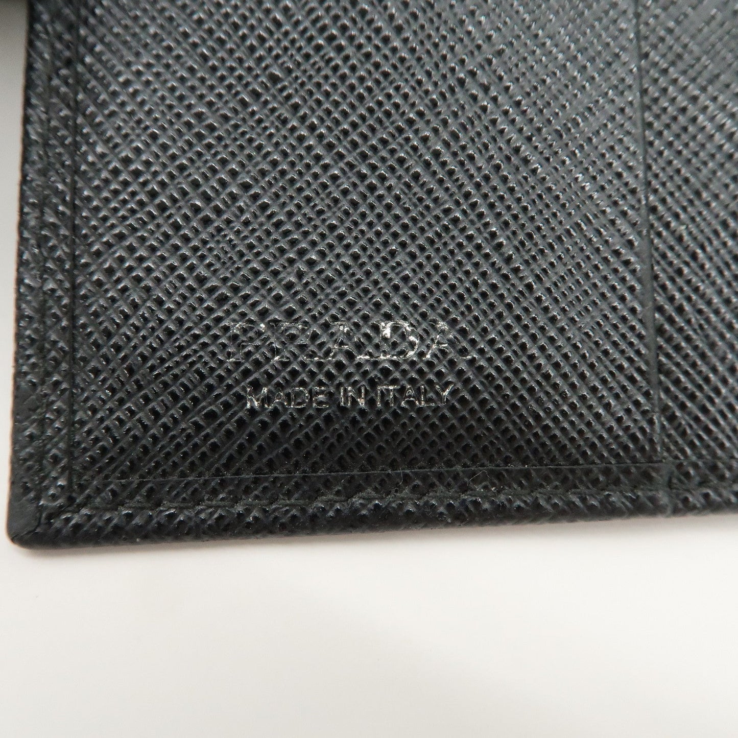 Prada Triangle Logo Saffiano Leather Bi-Fold Compact Wallet Black【Pre-order】