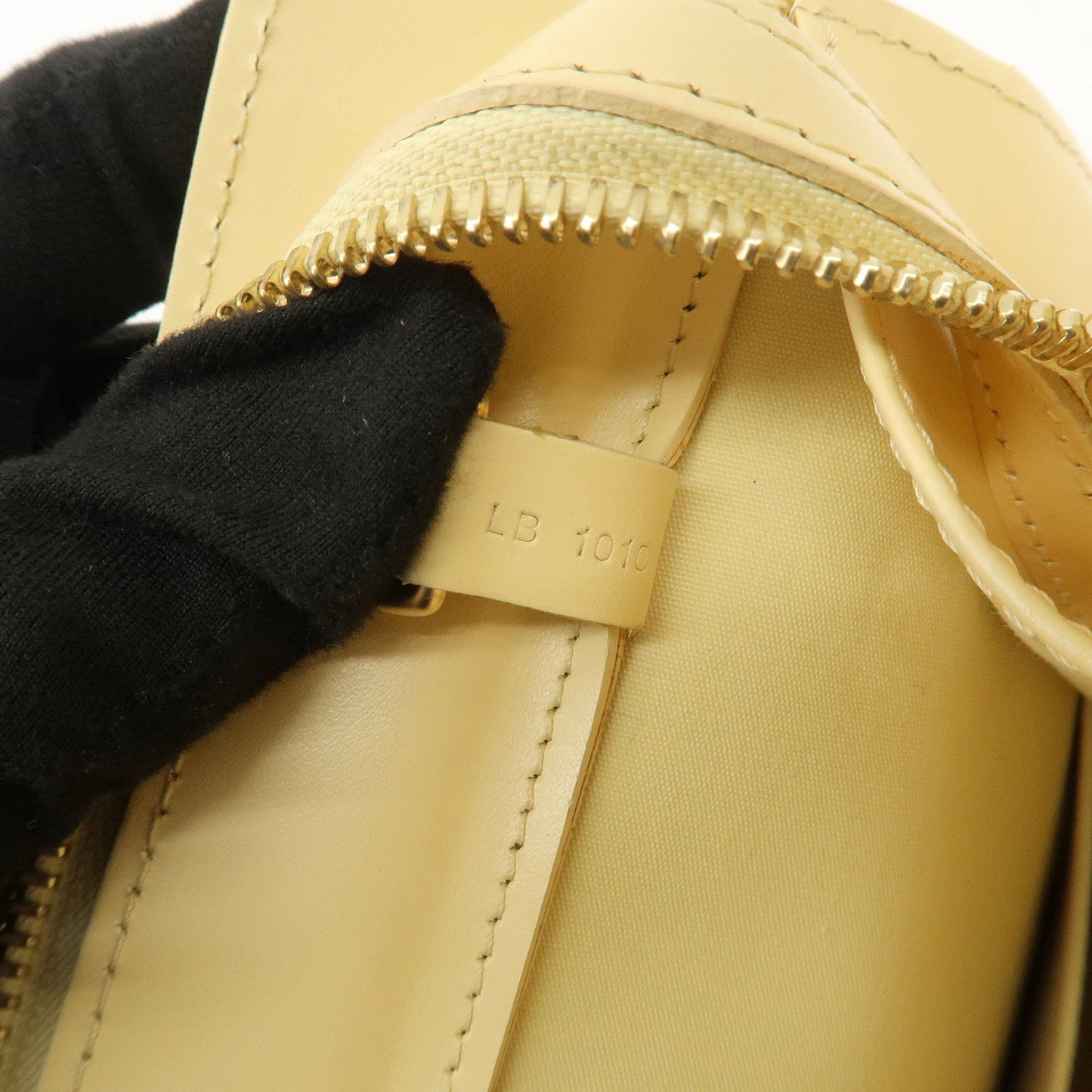 Louis Vuitton Epi Croisette PM Tote Bag Shoulder Bag Vanilla M5249A【Pre-order】