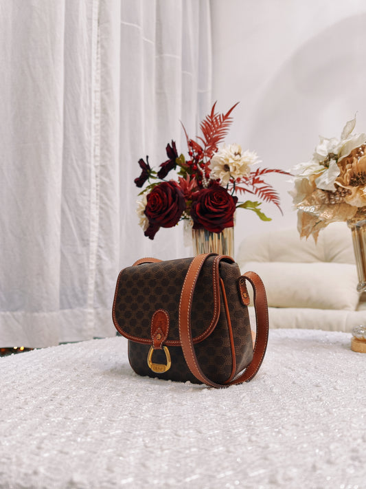 Celine Macadam Crossbody Bag (啡色)