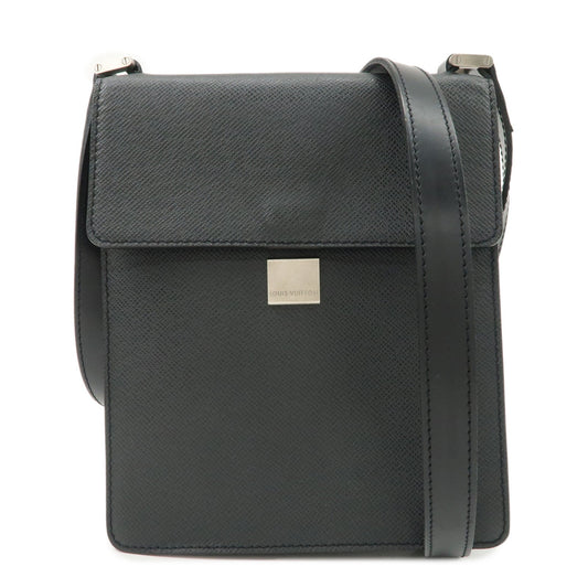 Louis Vuitton Taiga Pochette Kurgan Shoulder Bag Ardoise M32442【Pre-order】