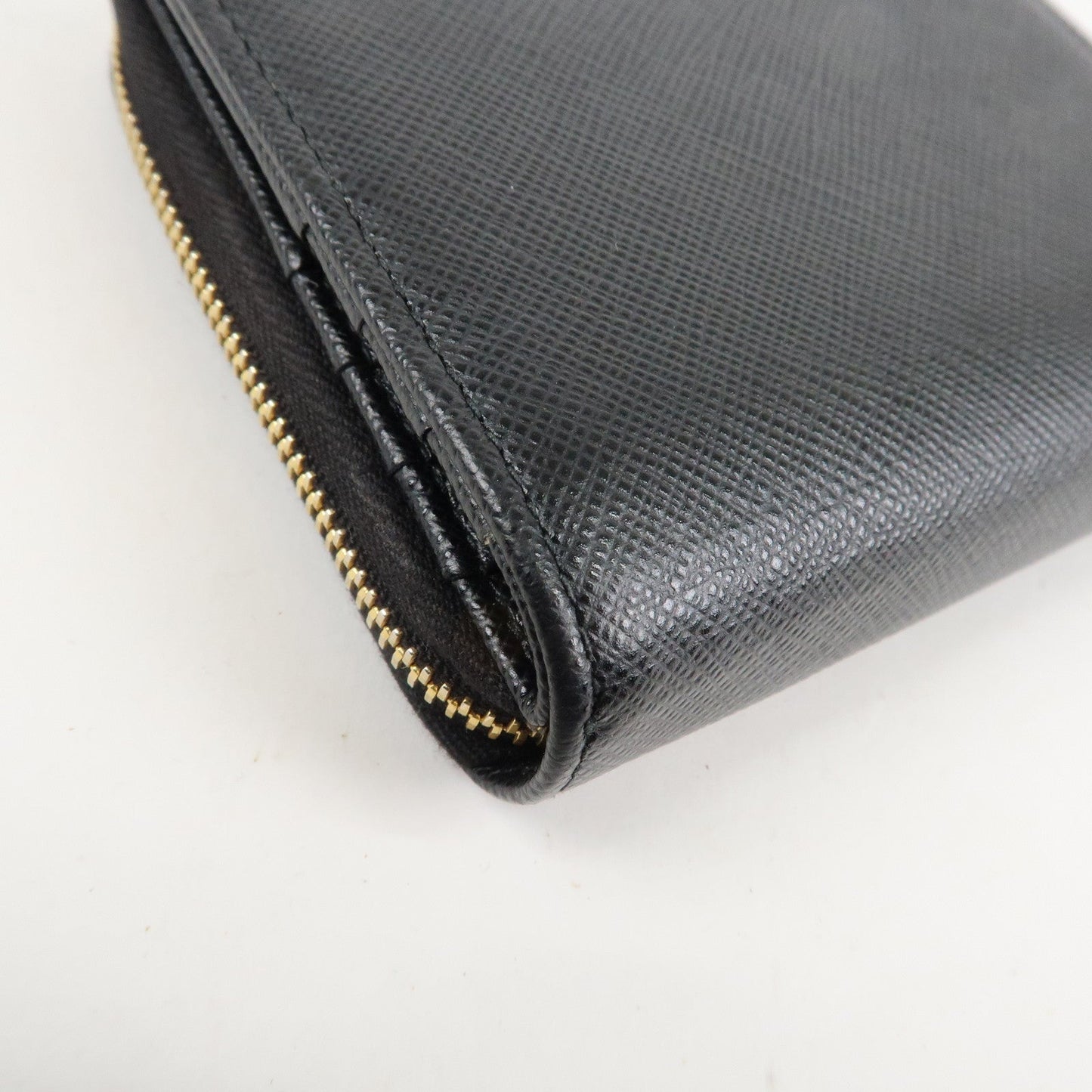 Prada Logo Leather Zip Around Bi-fold Wallet Black 1ML522 Used【Pre-order】