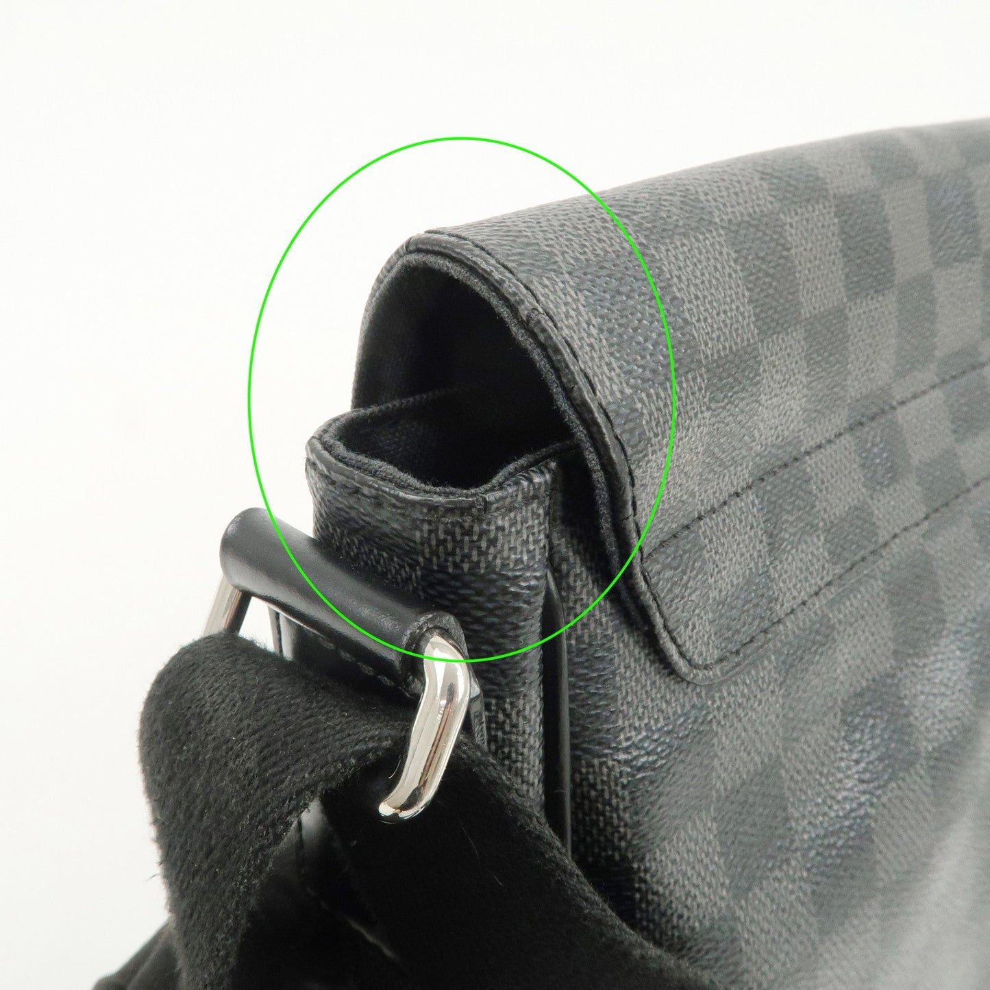 Louis Vuitton Damier Graphite District PM Shoulder Bag Noir N41260【Pre-order】