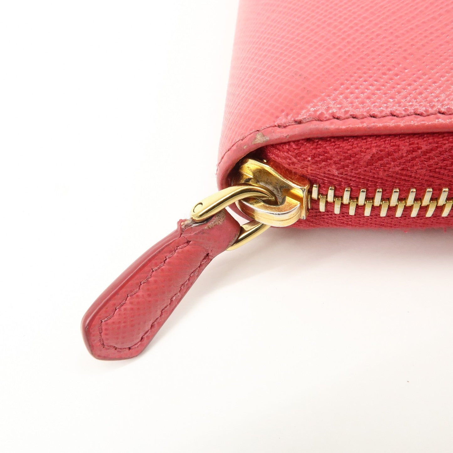 Prada Logo Saffiano Leather Round Zippy Long Wallet Pink 1M0506【Pre-order】