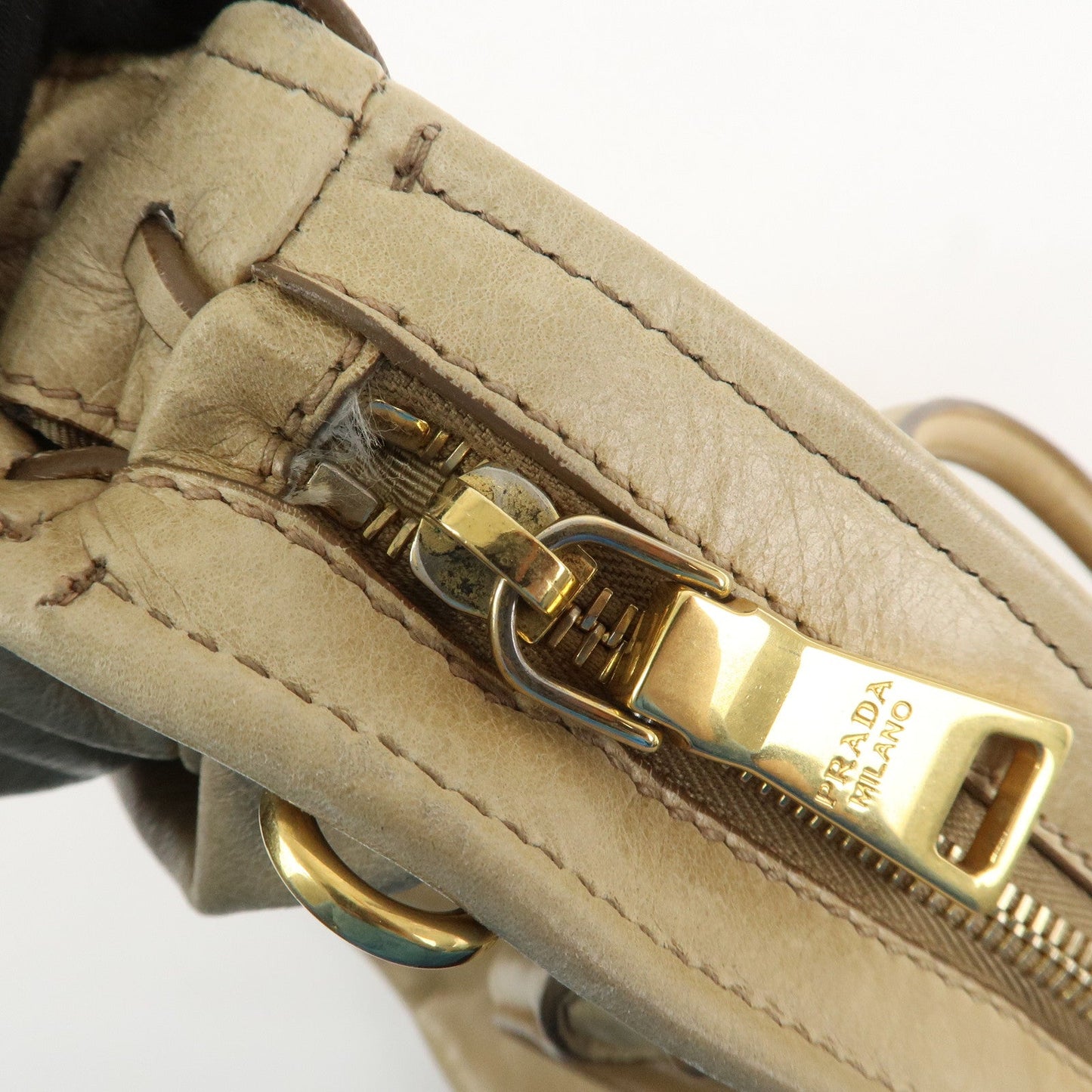 Prada Triangle Logo VITELLOSHINE Leather 2Way Bag Beige BN1921【Pre-order】