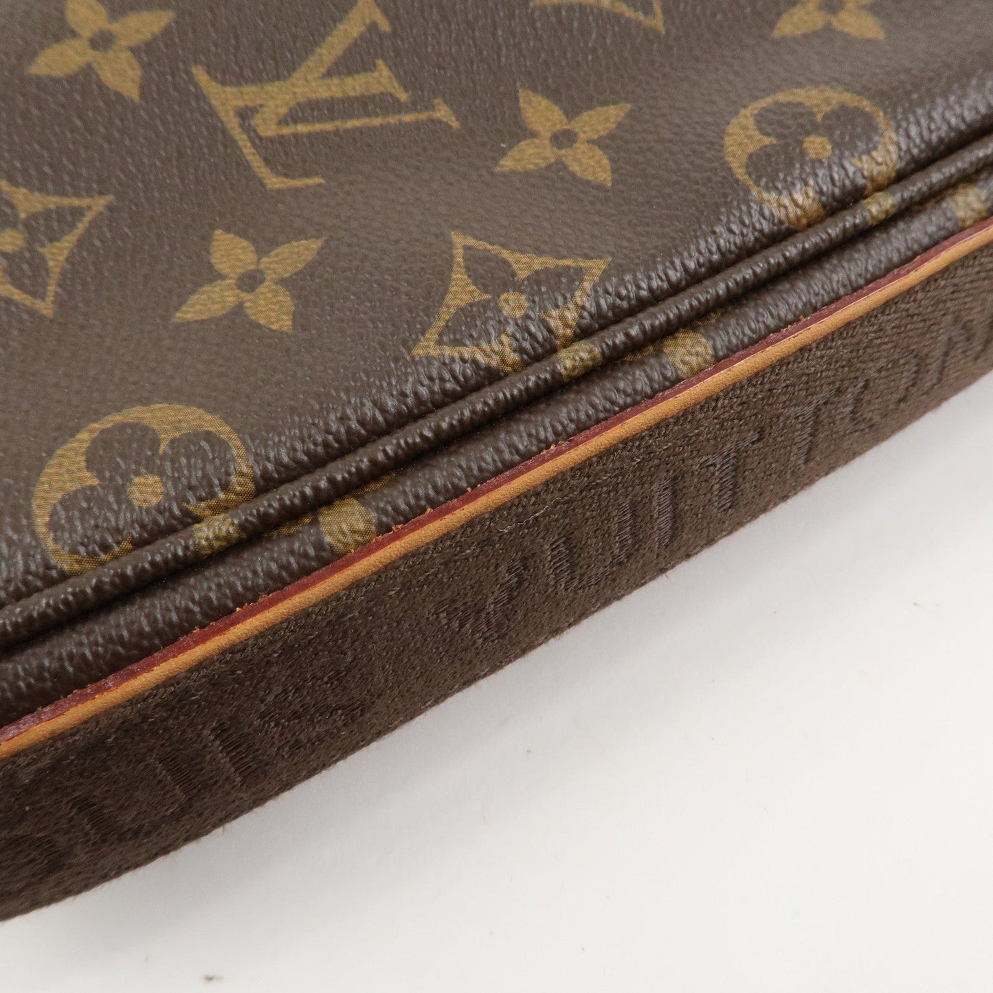 Louis Vuitton Monogram Trotteur Beaubourg Shoulder Bag Brown M97037【Pre-order】