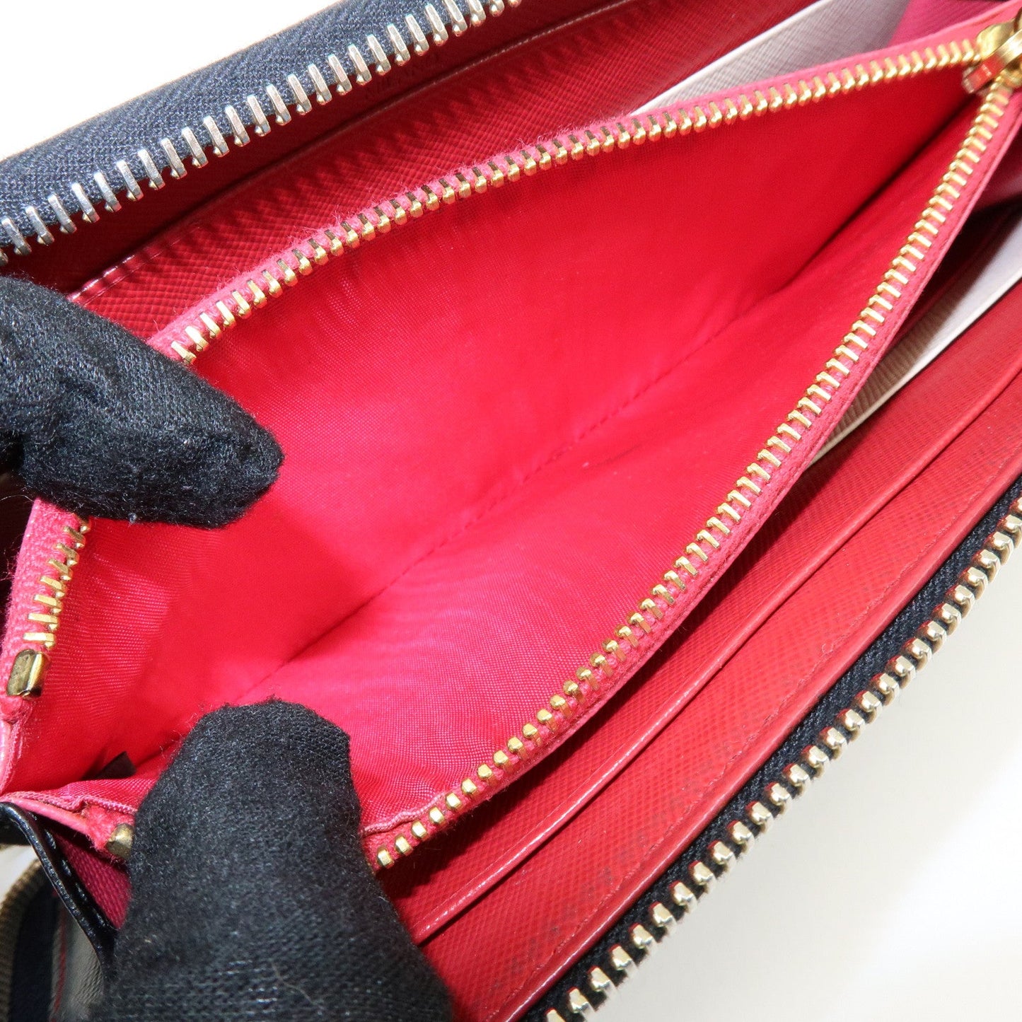 Prada Saffiano Leather Round Zippy Long Wallet Black 1M0506【Pre-order】