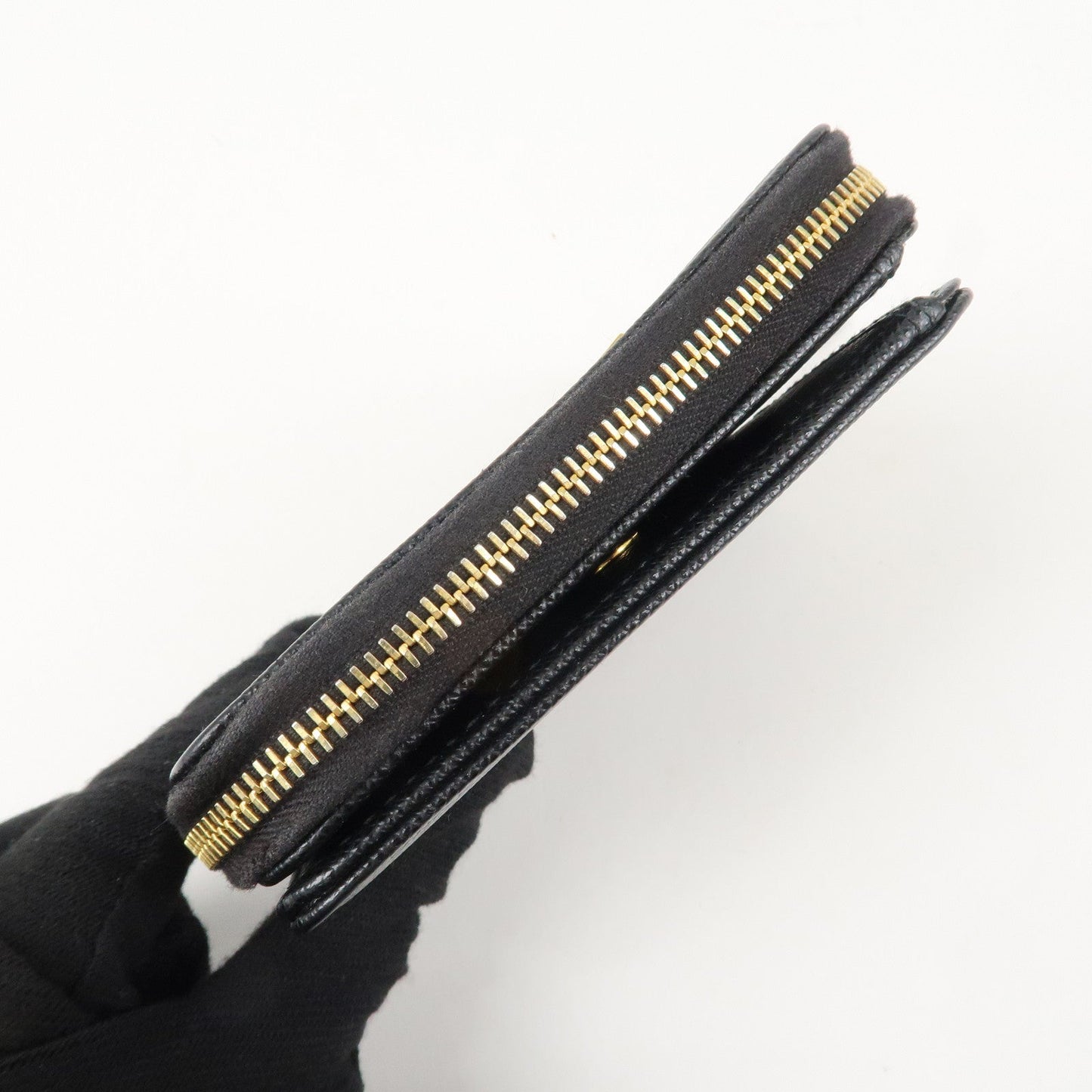 Prada Logo Leather Zip Around Bi-fold Wallet Black 1ML522 Used【Pre-order】
