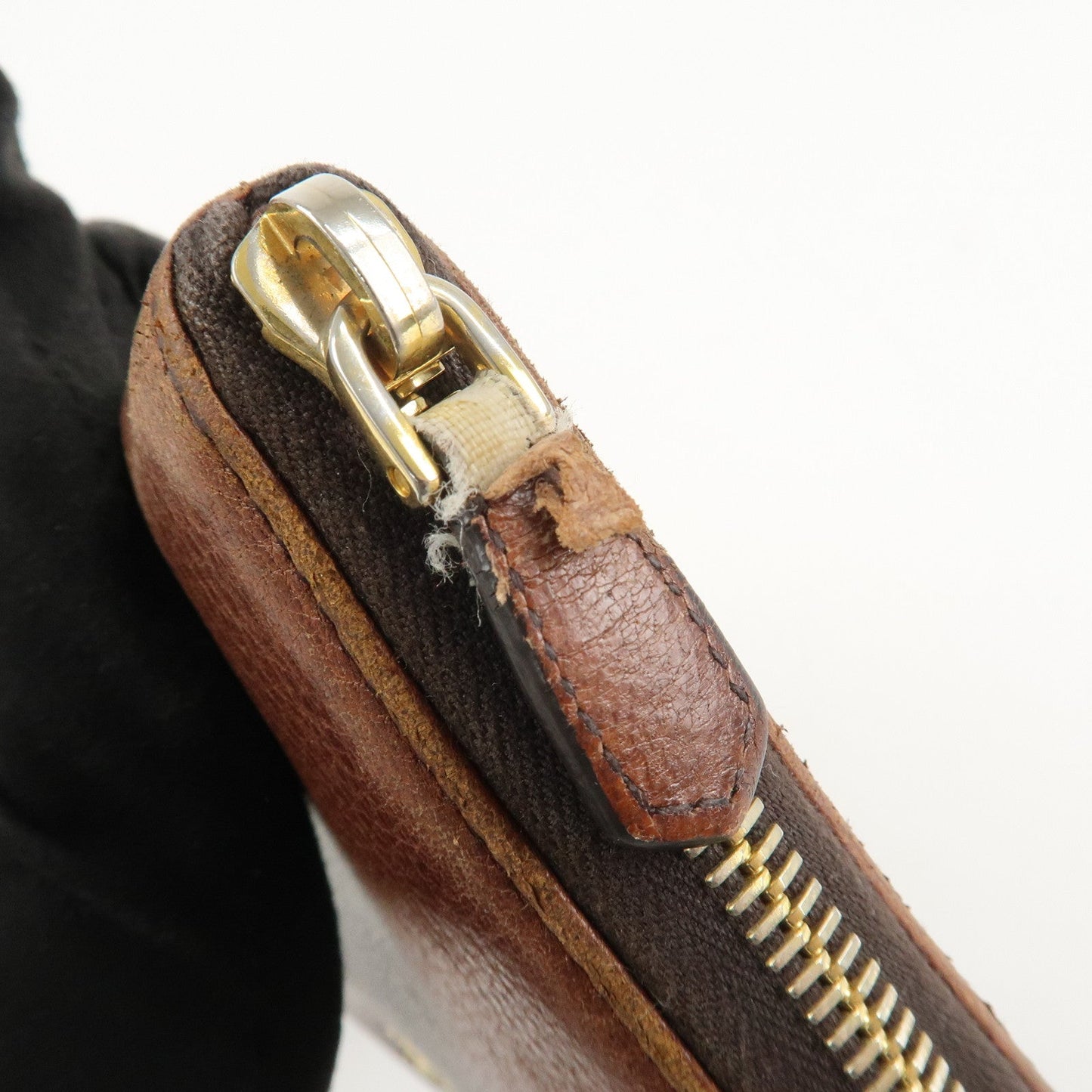 Prada Saffiano Leather Round Zippy Long Wallet Brown 1M0506 Used【Pre-order】