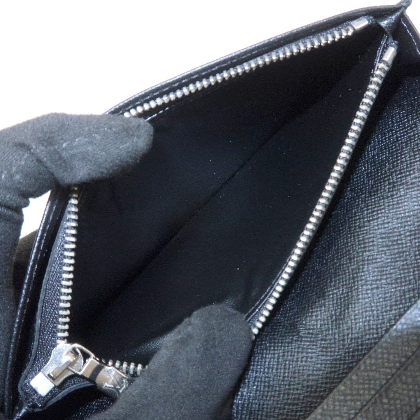 Louis Vuitton Taiga Portefeuille Brazza Bi-fold Long Wallet M30501【Pre-order】