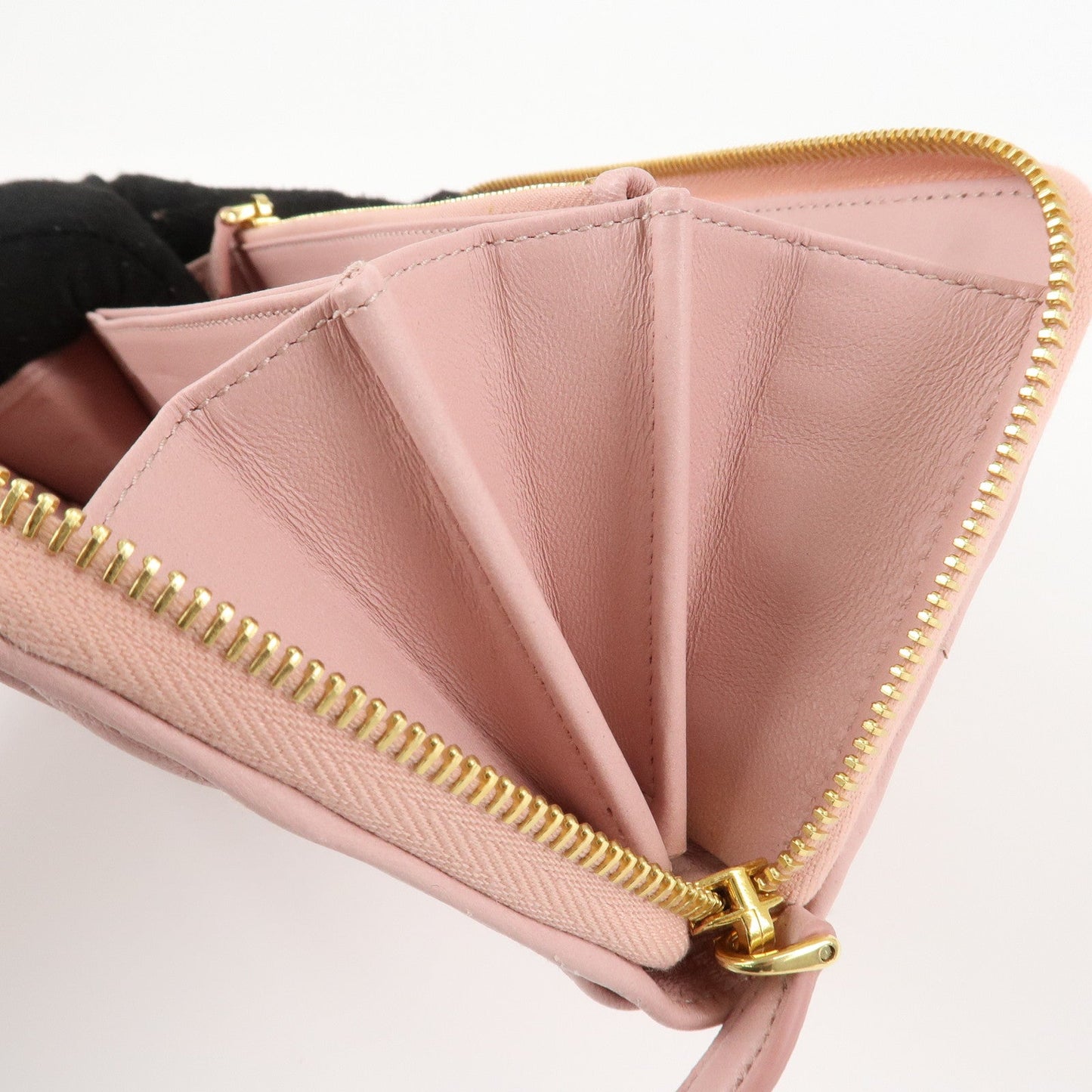 Prada Leather Gather Round Zippy Wallet Gold Hardware Pink 1M0506 Used【Pre-order】