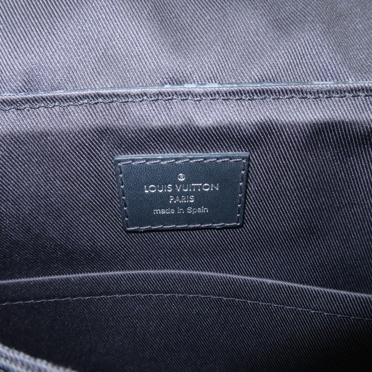 Louis Vuitton Monogram Eclipse District PM Crossbody Bag M44000【Pre-order】