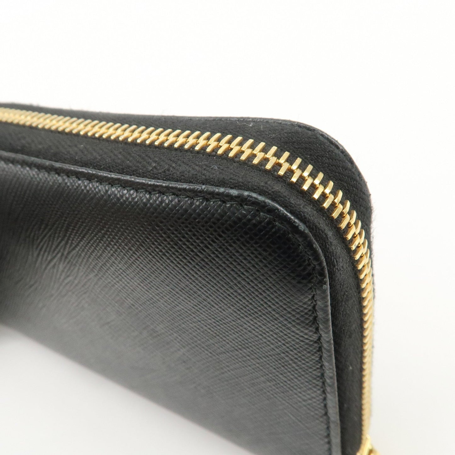 Prada Logo Saffiano Leather Round Zippy Long Wallet Black【Pre-order】