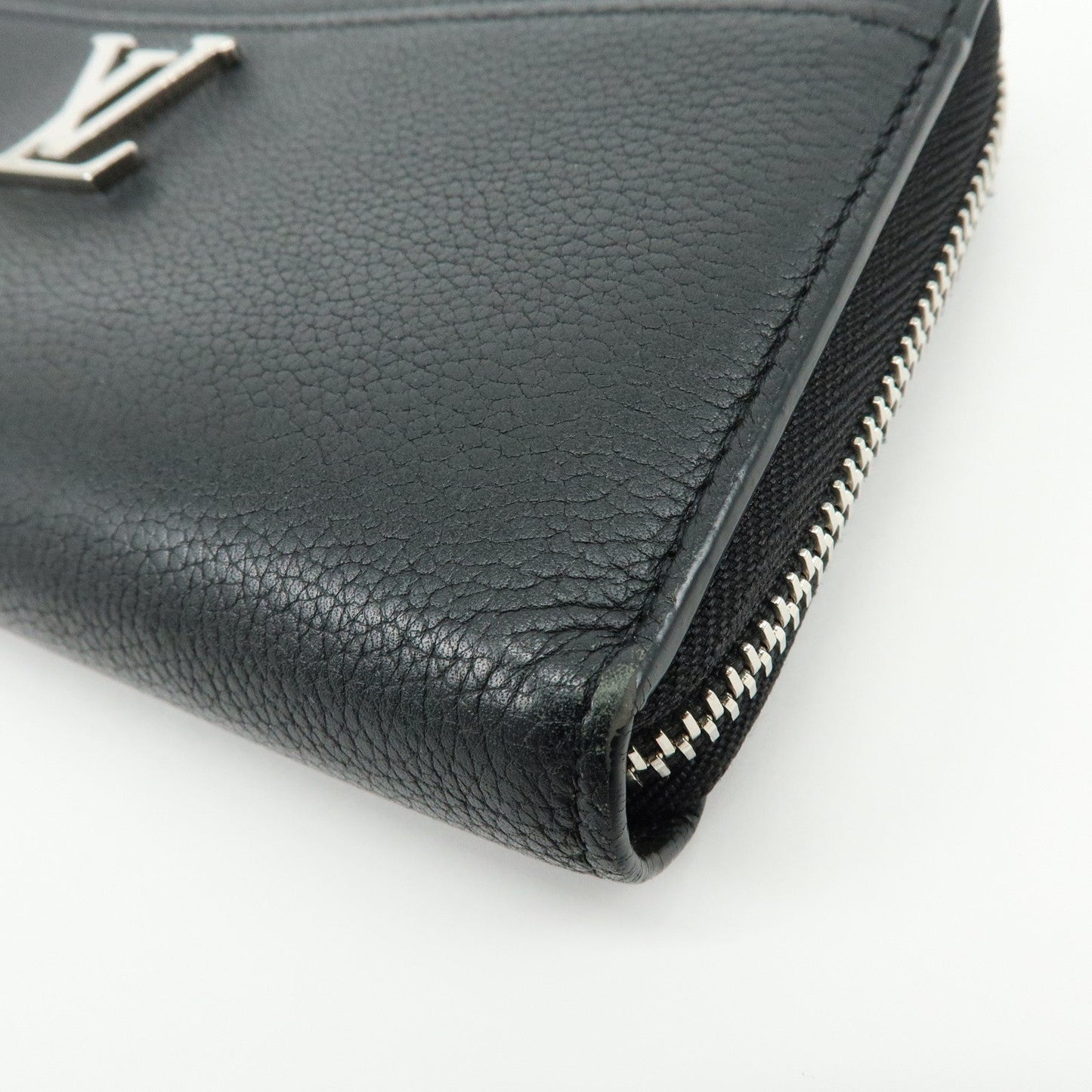 Louis Vuitton Leather Lockme Round Zippy Long Wallet Noir M62622【Pre-order】