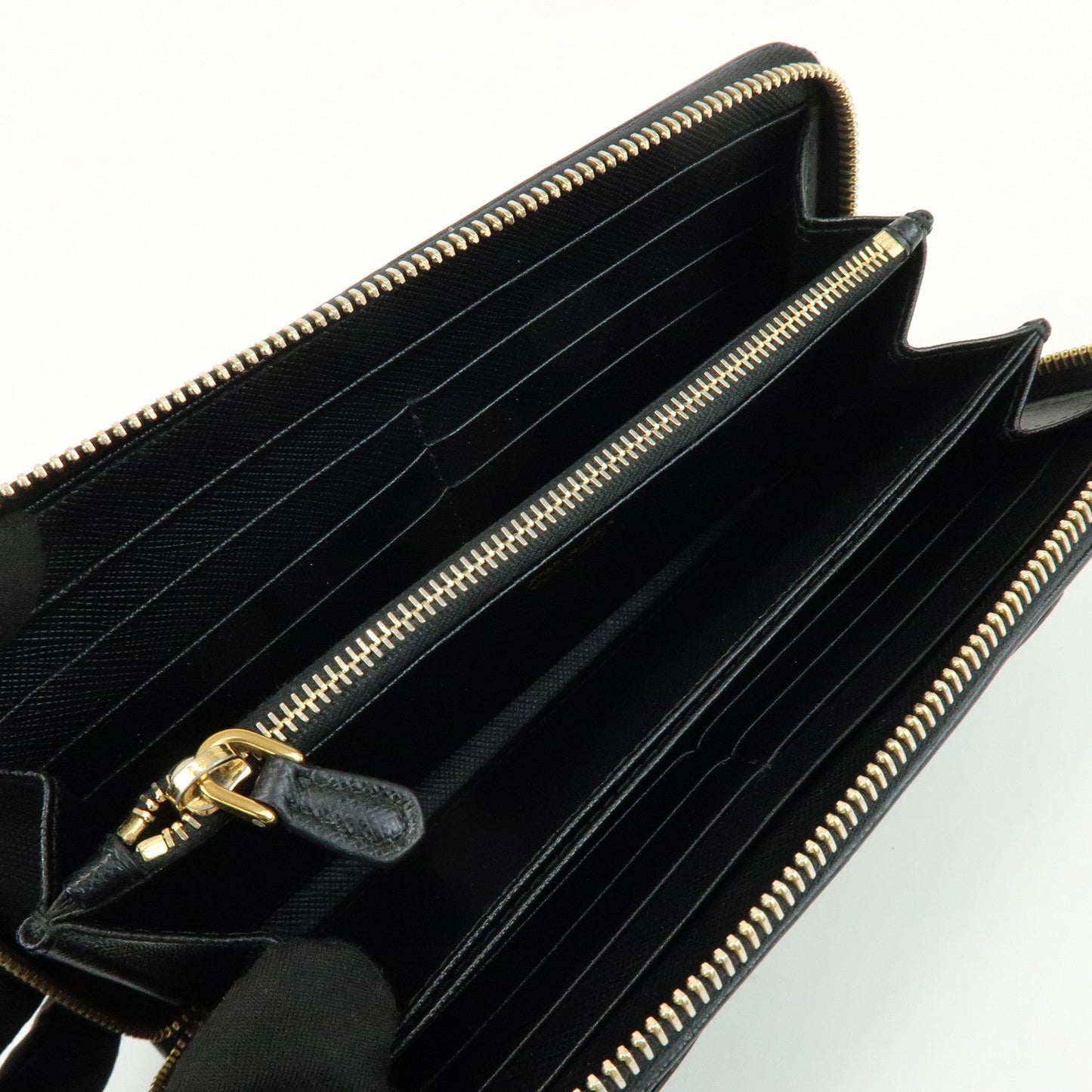 Prada Saffiano Leather Ribbon Round Zippy Wallet Black 1M0506【Pre-order】