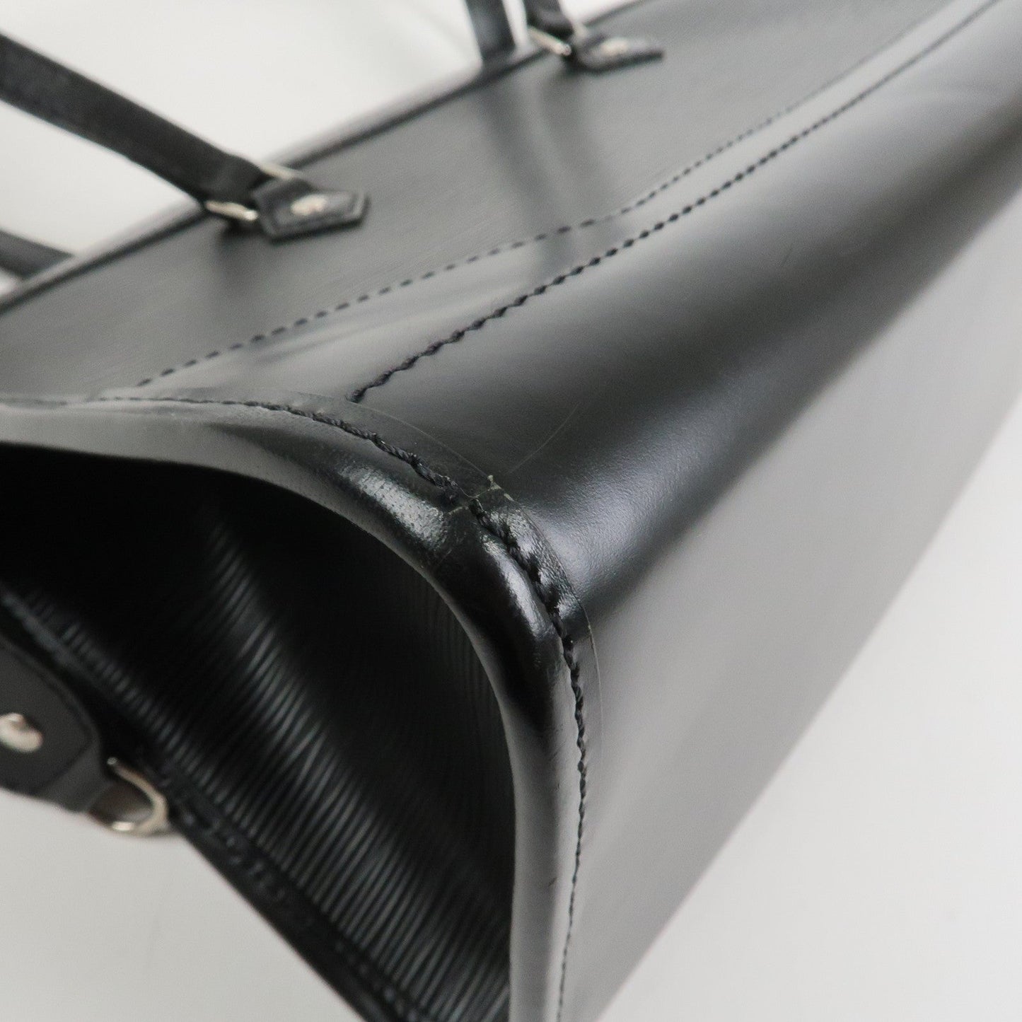 Louis Vuitton Epi Leather Madeleine PM Hand Bag Noir Black M59332【Pre-order】