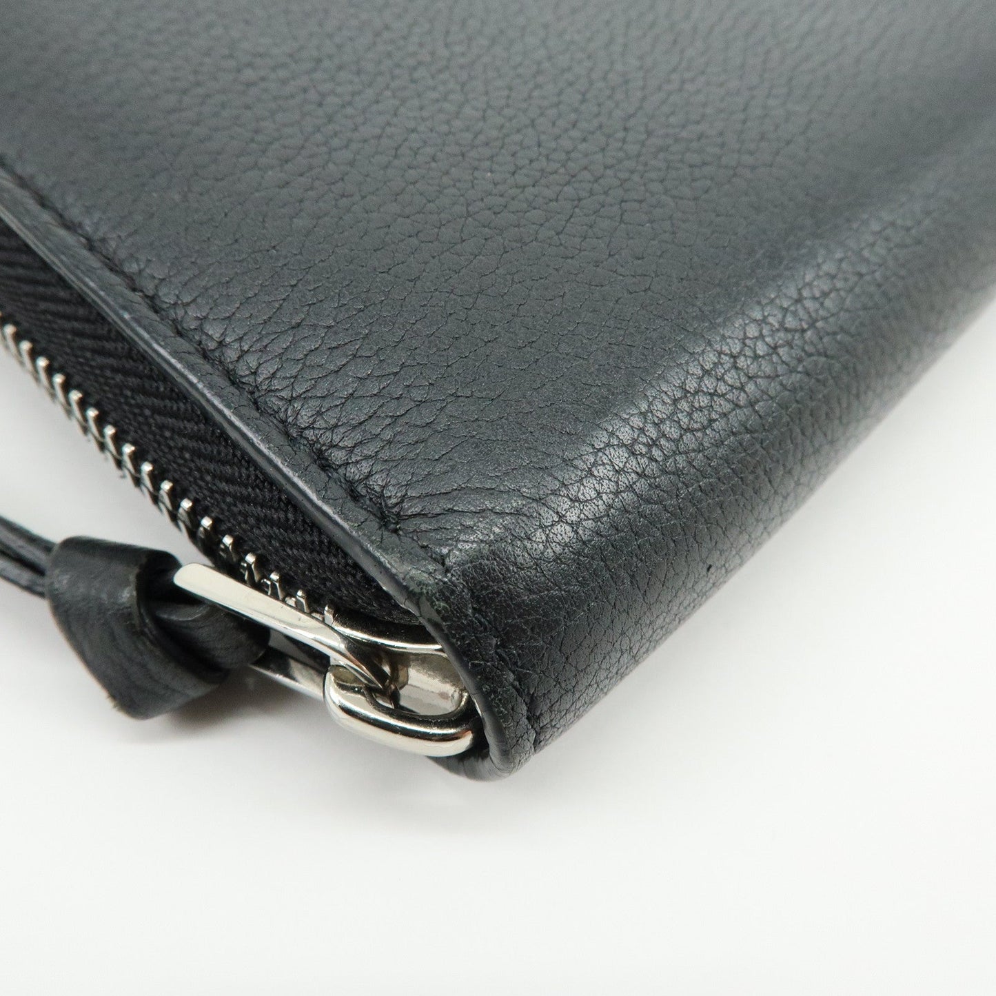 Louis Vuitton Leather Lockme Round Zippy Long Wallet Noir M62622【Pre-order】
