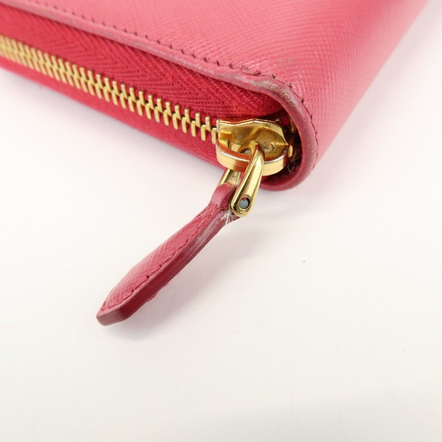 Prada Saffiano Leather Round Zippy Wallet Pink Pink 1M0506【Pre-order】