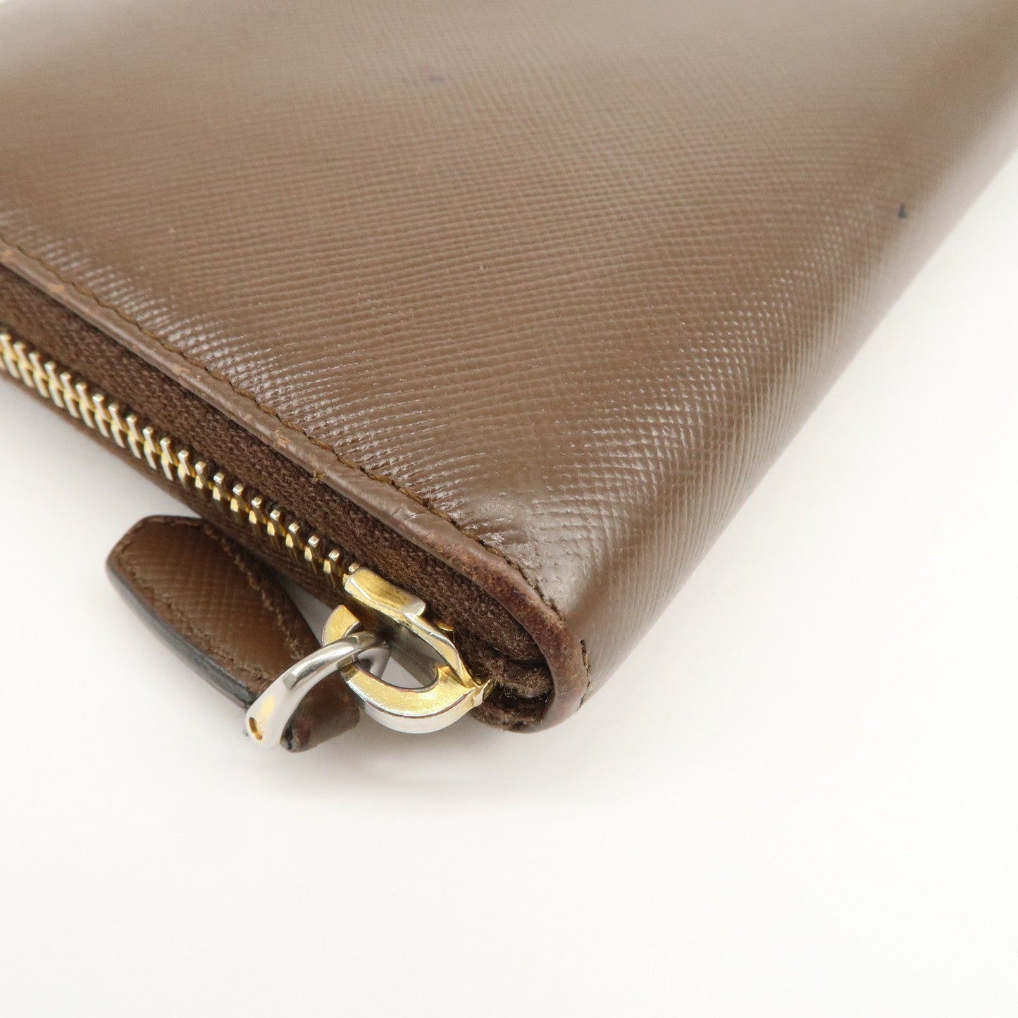 Prada Triangle Logo Saffiano Leather Round Zippy Wallet 1M0506【Pre-order】