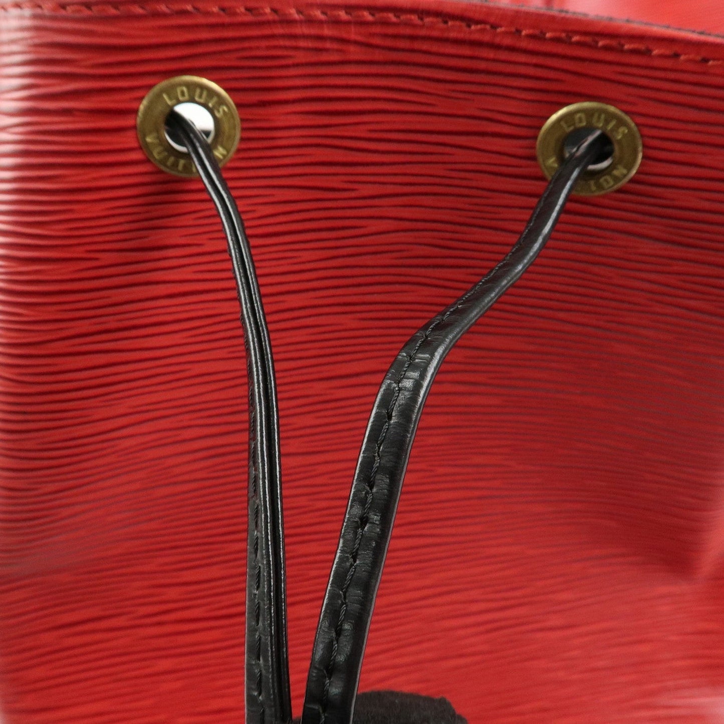 Louis Vuitton Epi Petit Noe Shoulder Bag Bicolor Noir Red M44172【Pre-order】