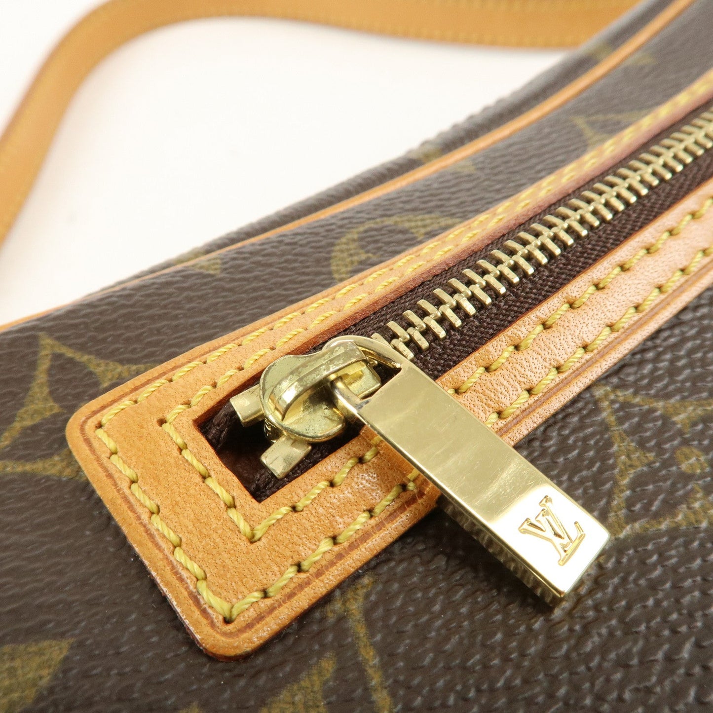 Louis Vuitton Monogram Pochette Cite Shoulder Bag M51183【Pre-order】