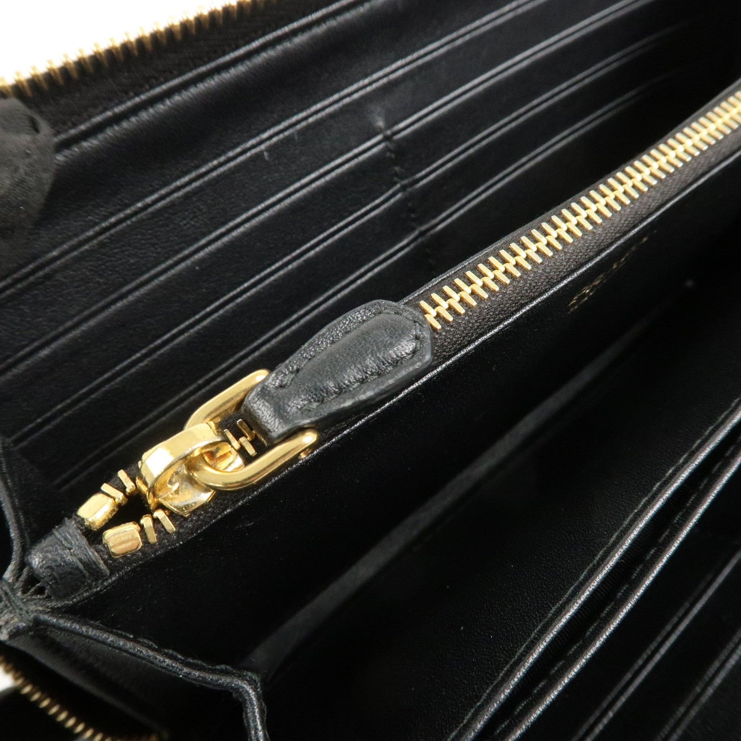 Prada Vitello Move Leather Round Zippy Wallet Black 1ML506 Used【Pre-order】