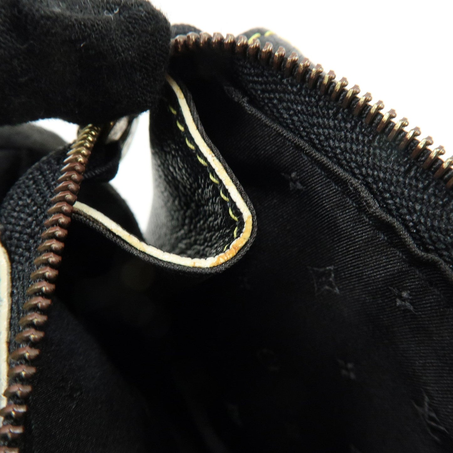 Louis Vuitton Suhari Mignon Leather Pouch Noir Black M91780【Pre-order】