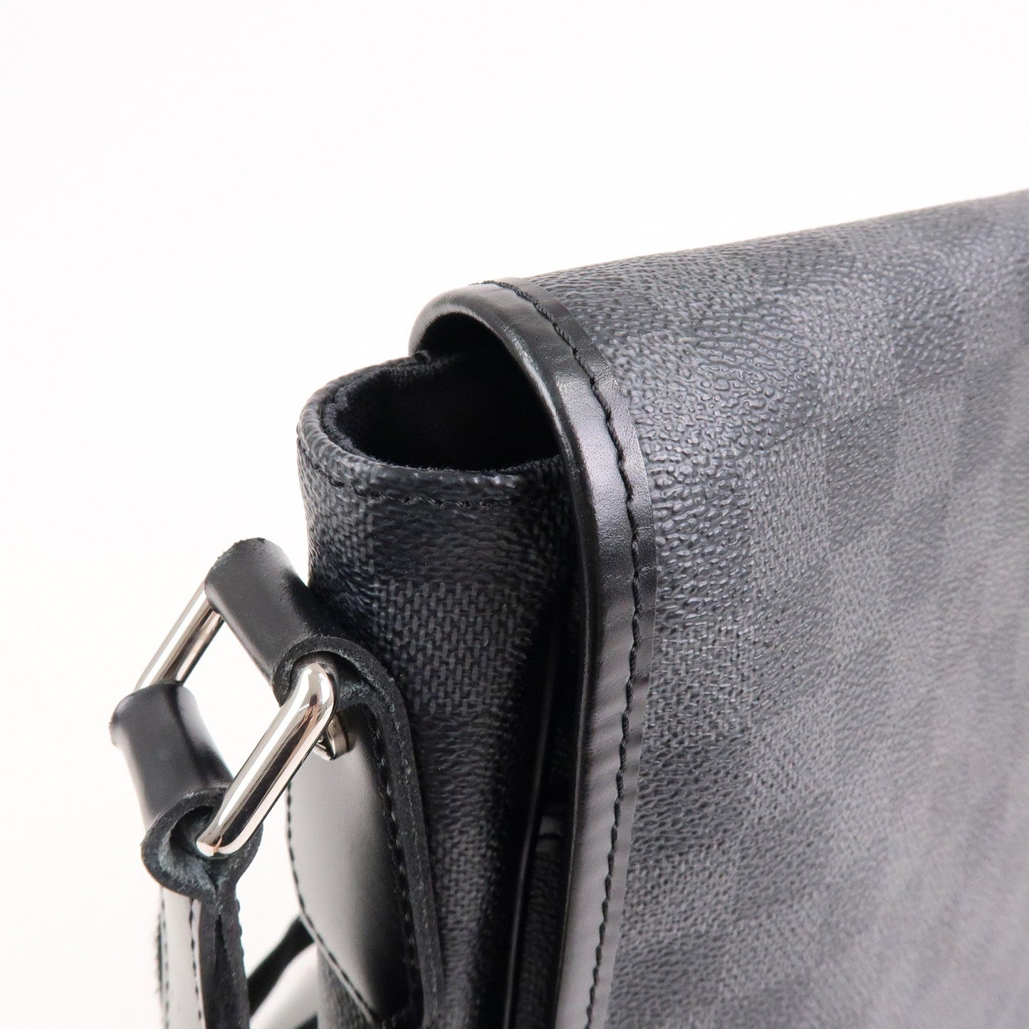 Louis Vuitton Damier Graphite Daniel MM Shoulder Bag N58029【Pre-order】