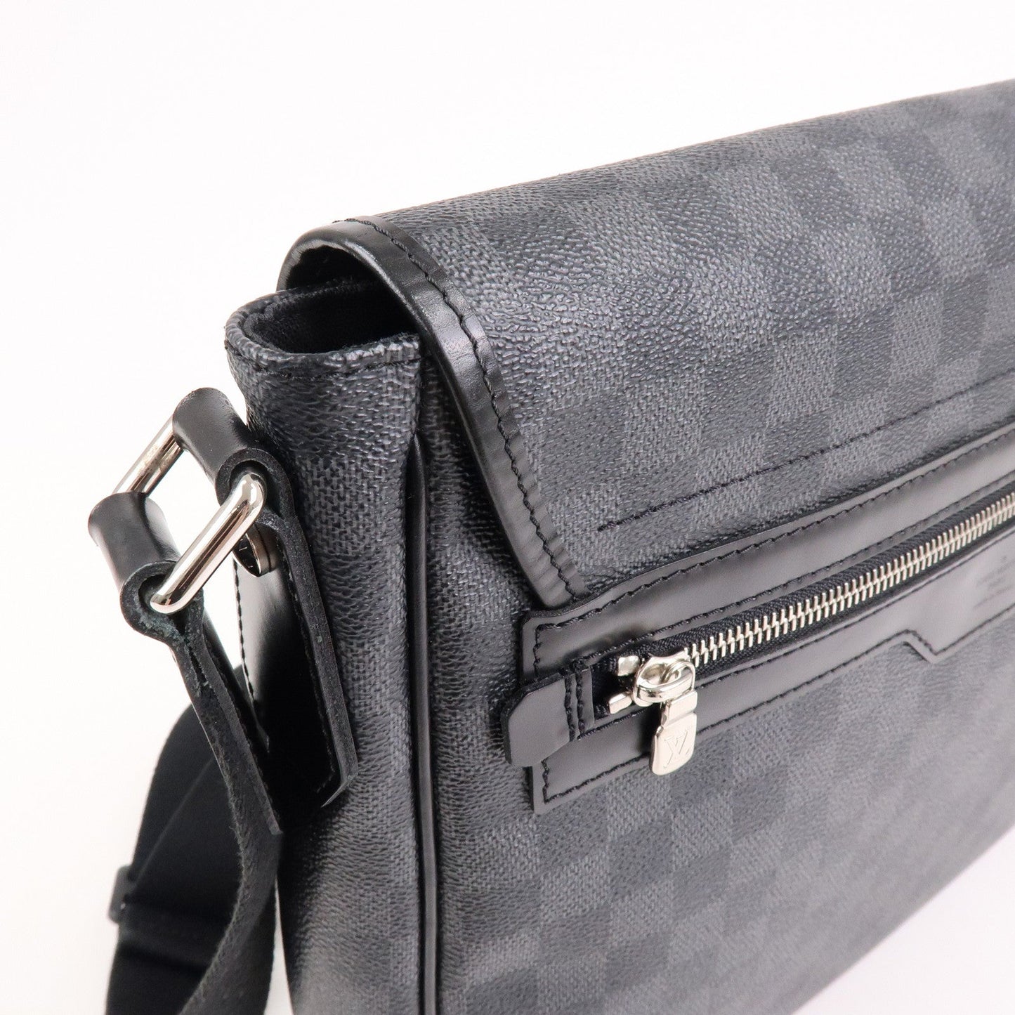 Louis Vuitton Damier Graphite Daniel MM Shoulder Bag N58029【Pre-order】