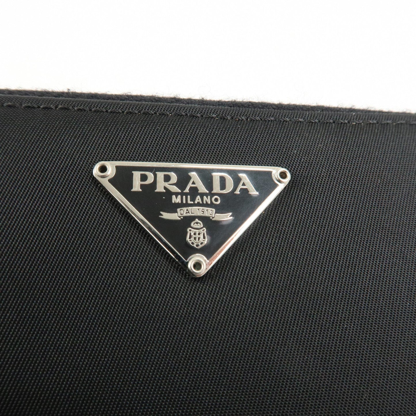 Prada Nylon Saffiano Leather Bi-fold Round zippy Wallet Black Used【Pre-order】