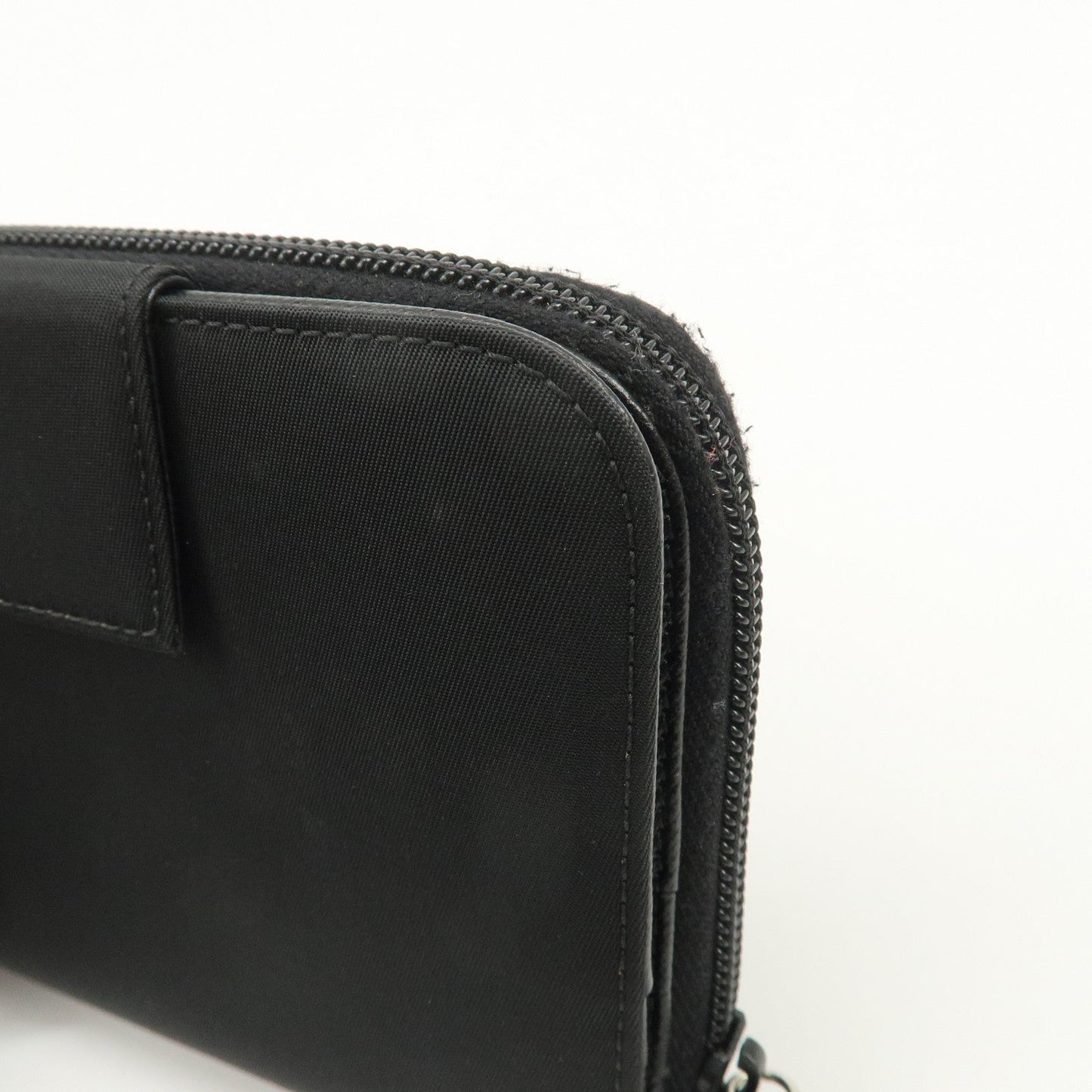Prada Tessuto Nylon Bi-fold Round Zippy Compact Wallet Black M605【Pre-order】
