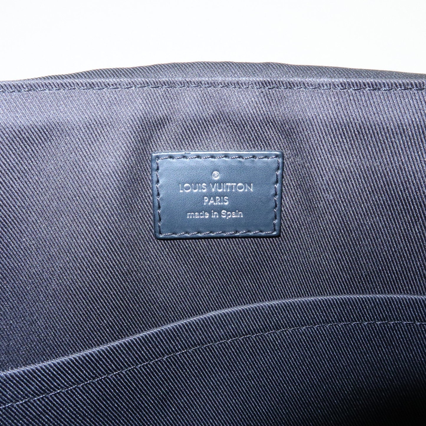 Louis Vuitton Monogram Eclipse District PM Crossbody Bag M44000【Pre-order】