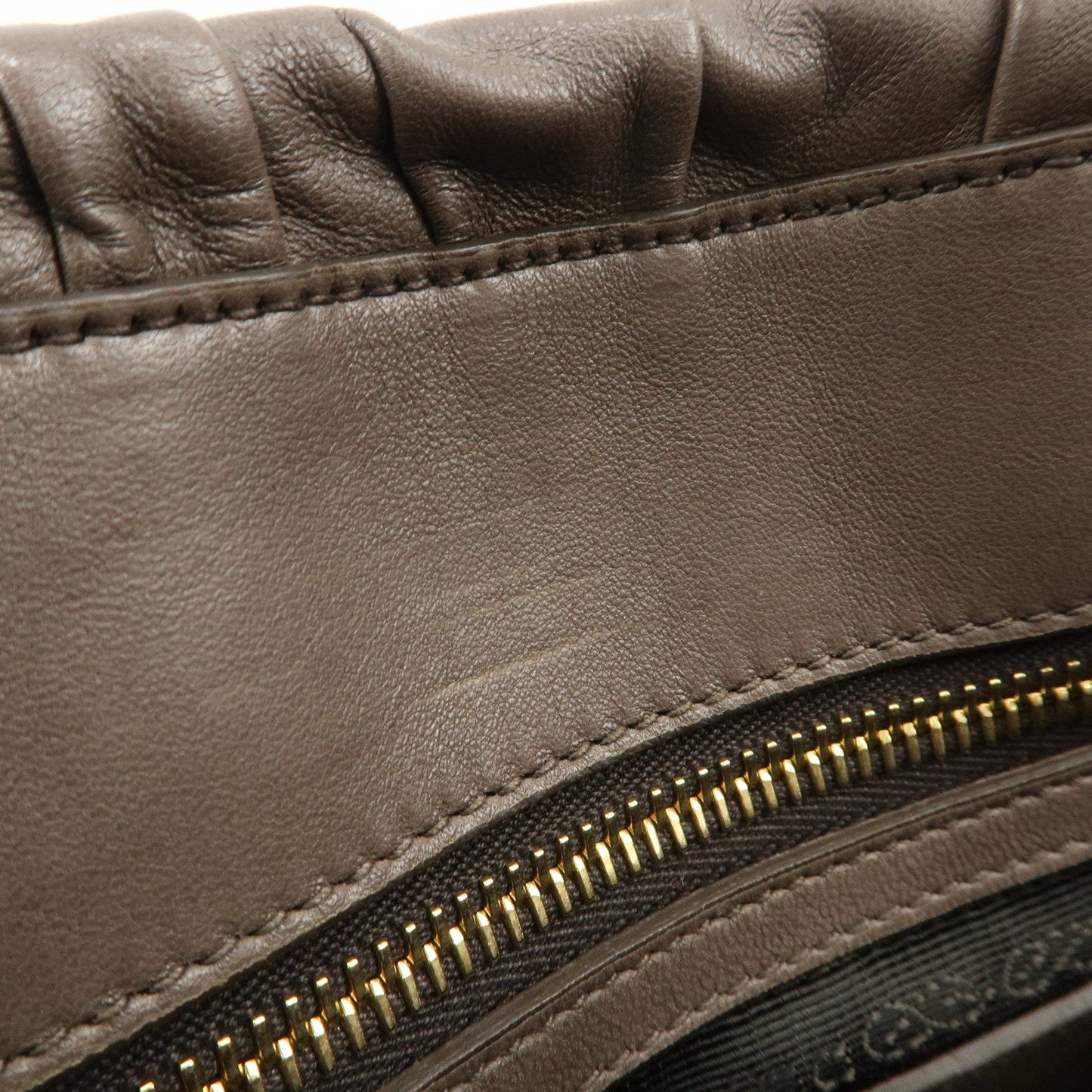 Prada Logo Nappa Gaufre Leather Shoulder Bag Greige BR4443【Pre-order】