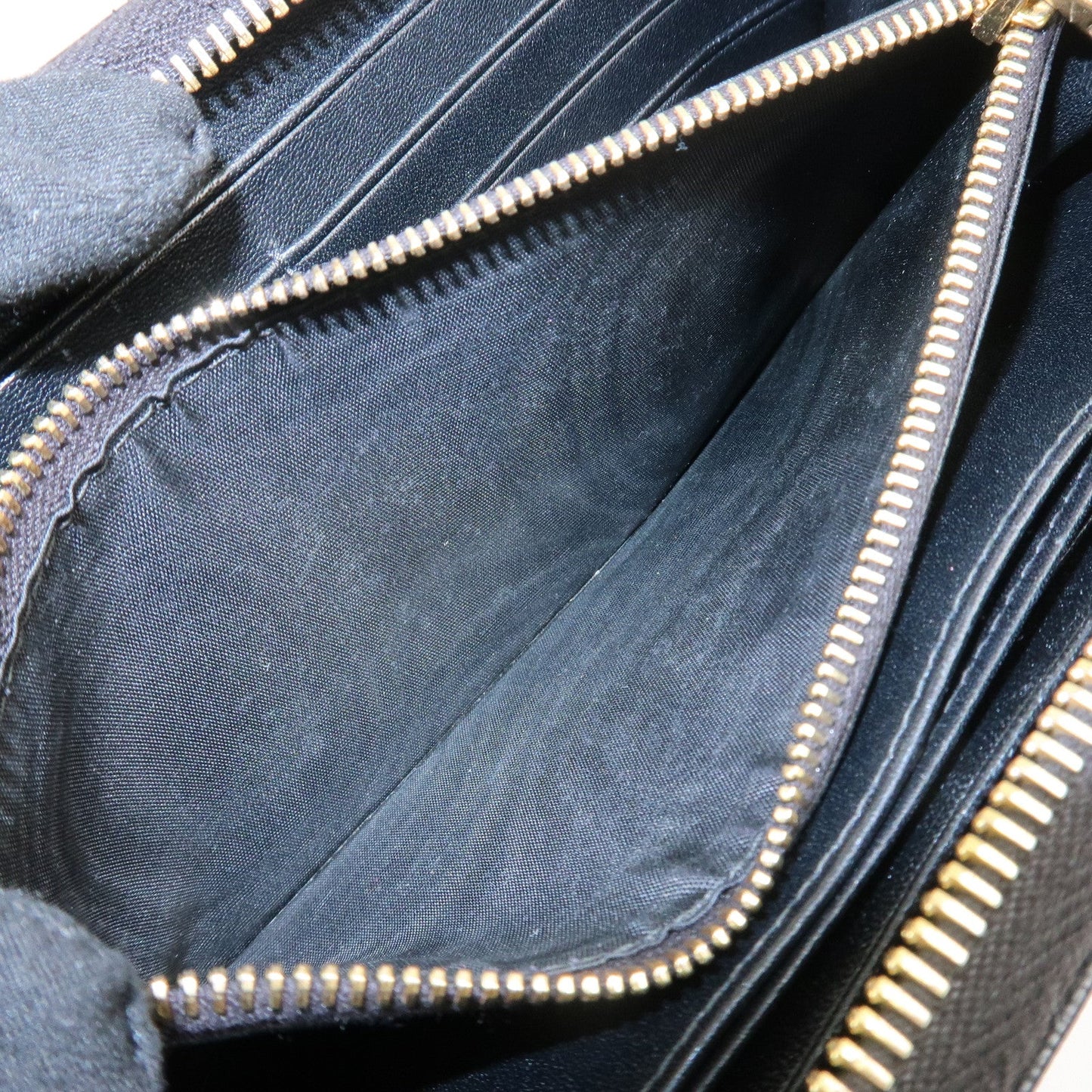 Prada Vitello Move Leather Round Zippy Wallet Black 1ML506 Used【Pre-order】