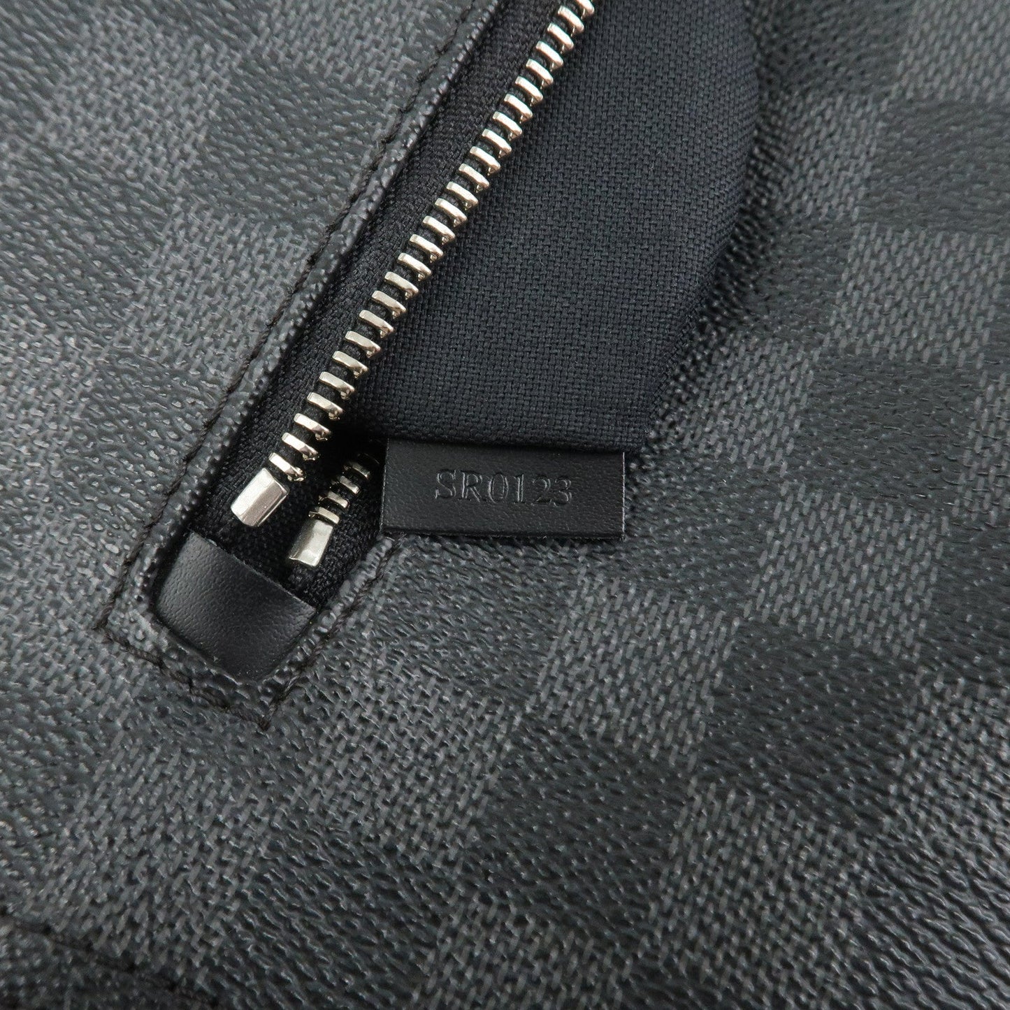 Louis Vuitton Damier Graphite Mick PM Shoulder Crossbody Bag N41211【Pre-order】