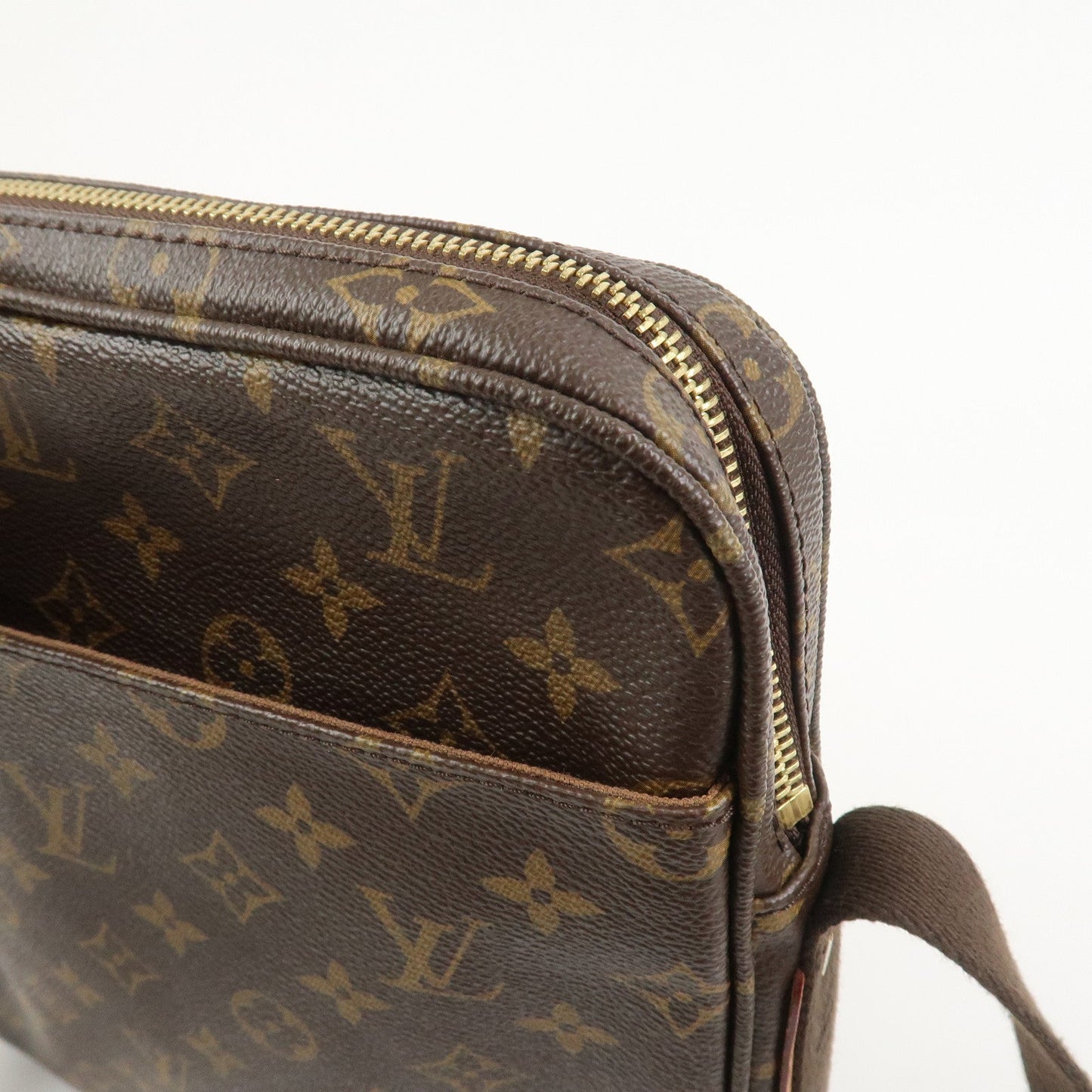 Louis Vuitton Monogram Trotteur Beaubourg Shoulder Bag Brown M97037【Pre-order】