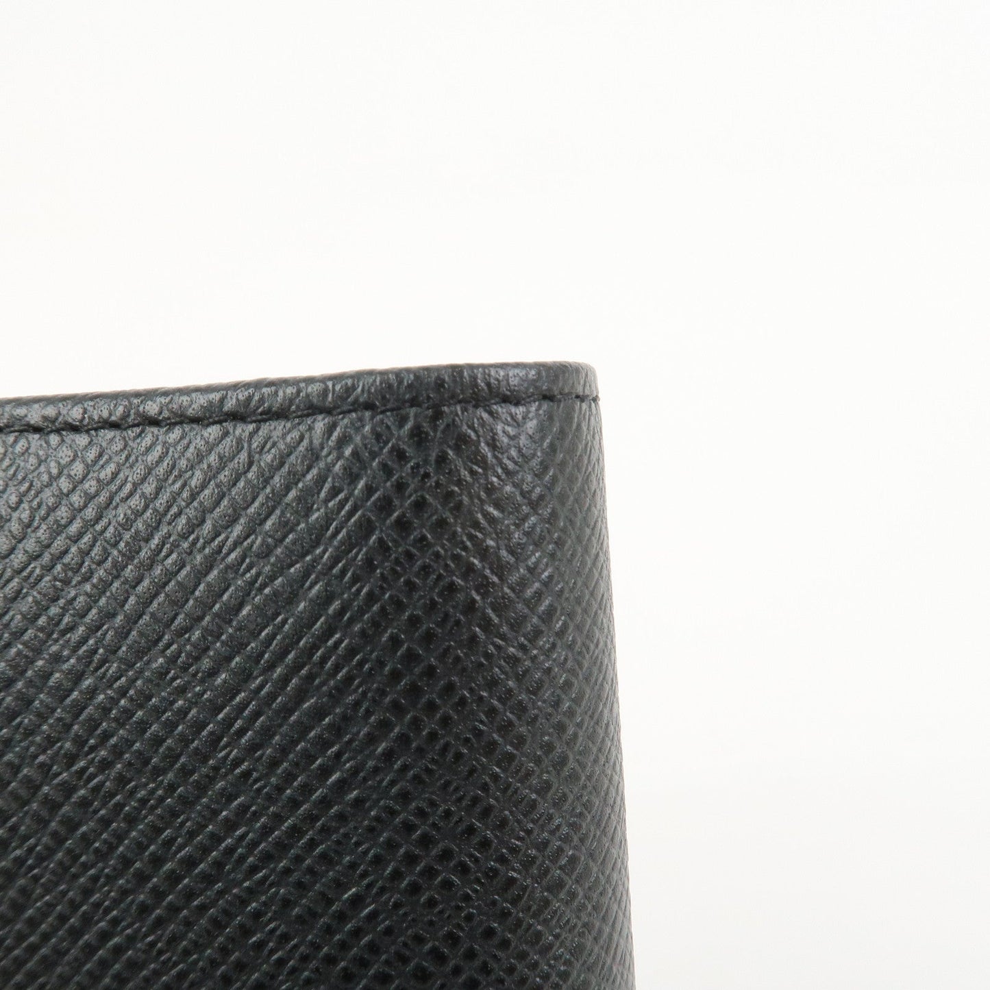 Louis Vuitton Taiga Portefeuille Brazza Bi-fold Long Wallet M30501【Pre-order】
