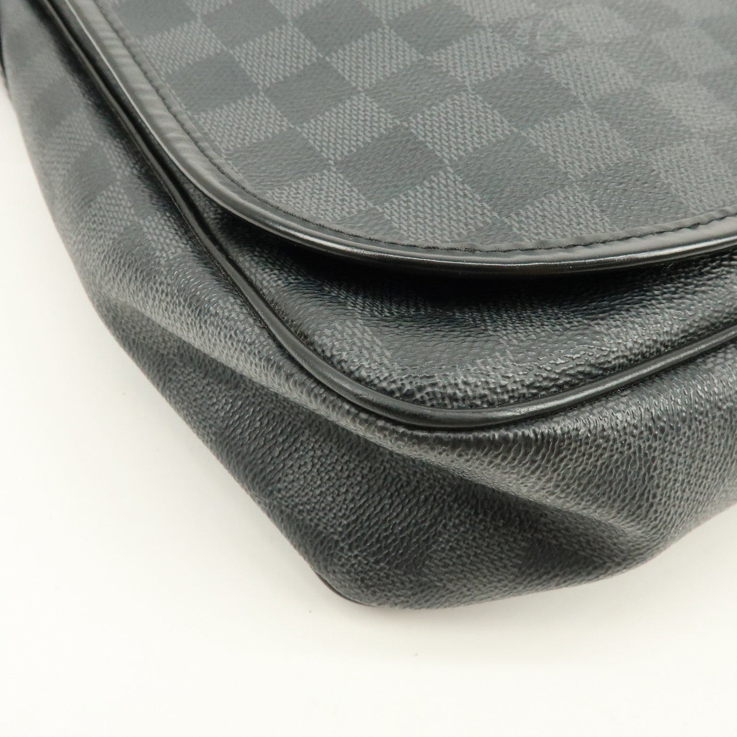 Louis Vuitton Damier Graphite Daniel MM Shoulder Bag N58029【Pre-order】