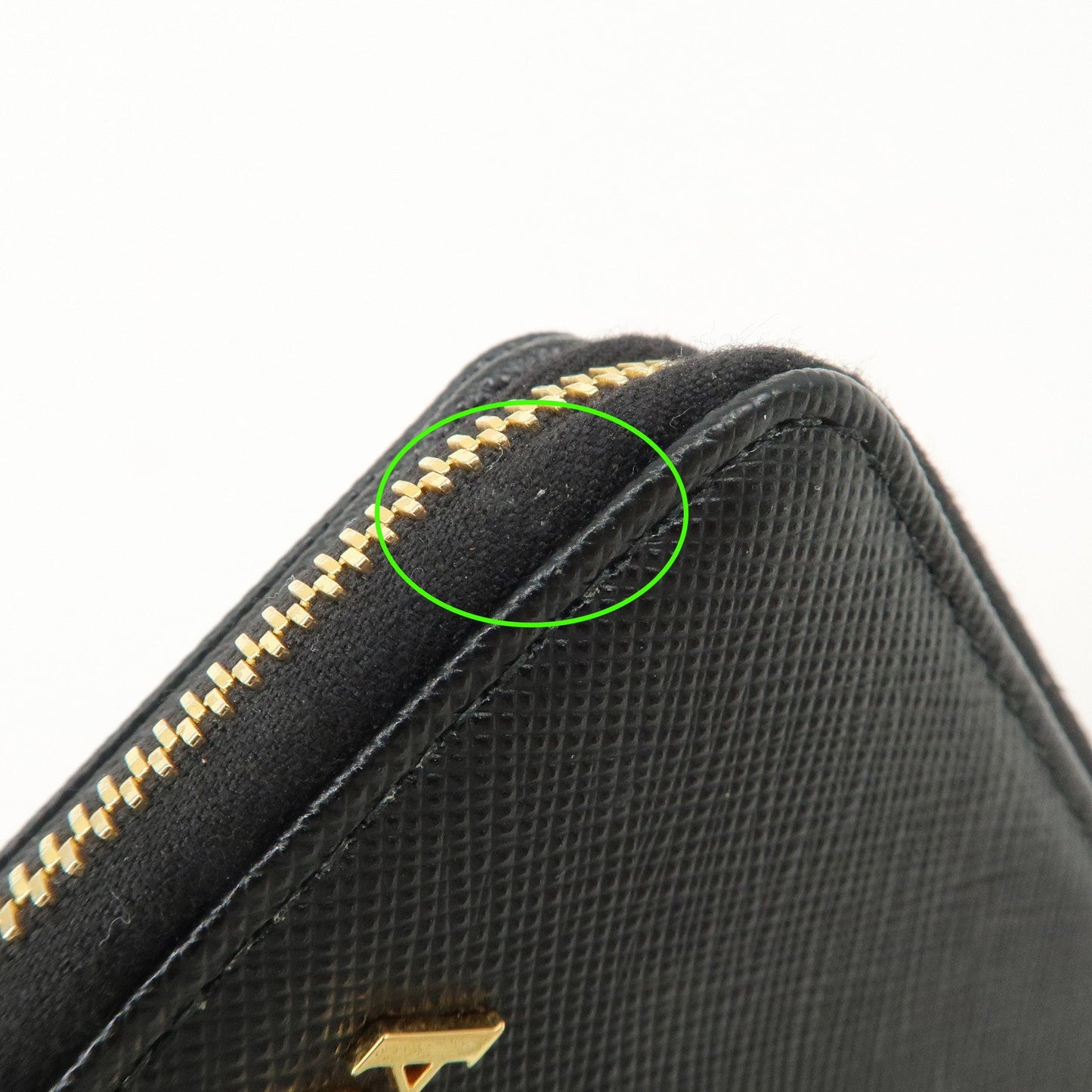 Prada Logo Saffiano Leather Round Zippy Wallet Black 1MM268【Pre-order】
