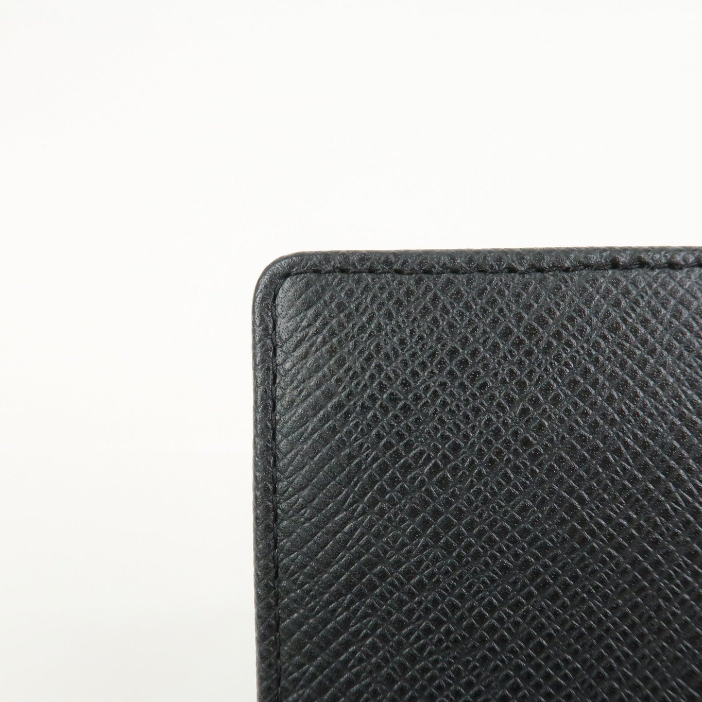 Louis Vuitton Taiga Portefeuille Brazza Bi-fold Long Wallet M30501【Pre-order】
