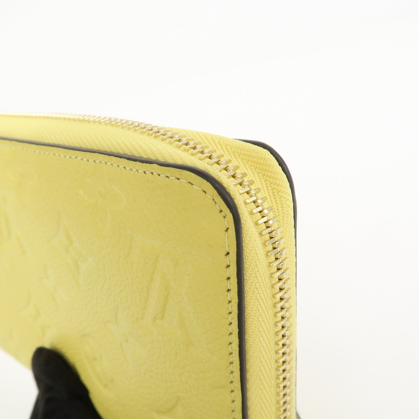 Louis Vuitton Monogram Empreinte Round Zippy Wallet Jaune M82043【Pre-order】