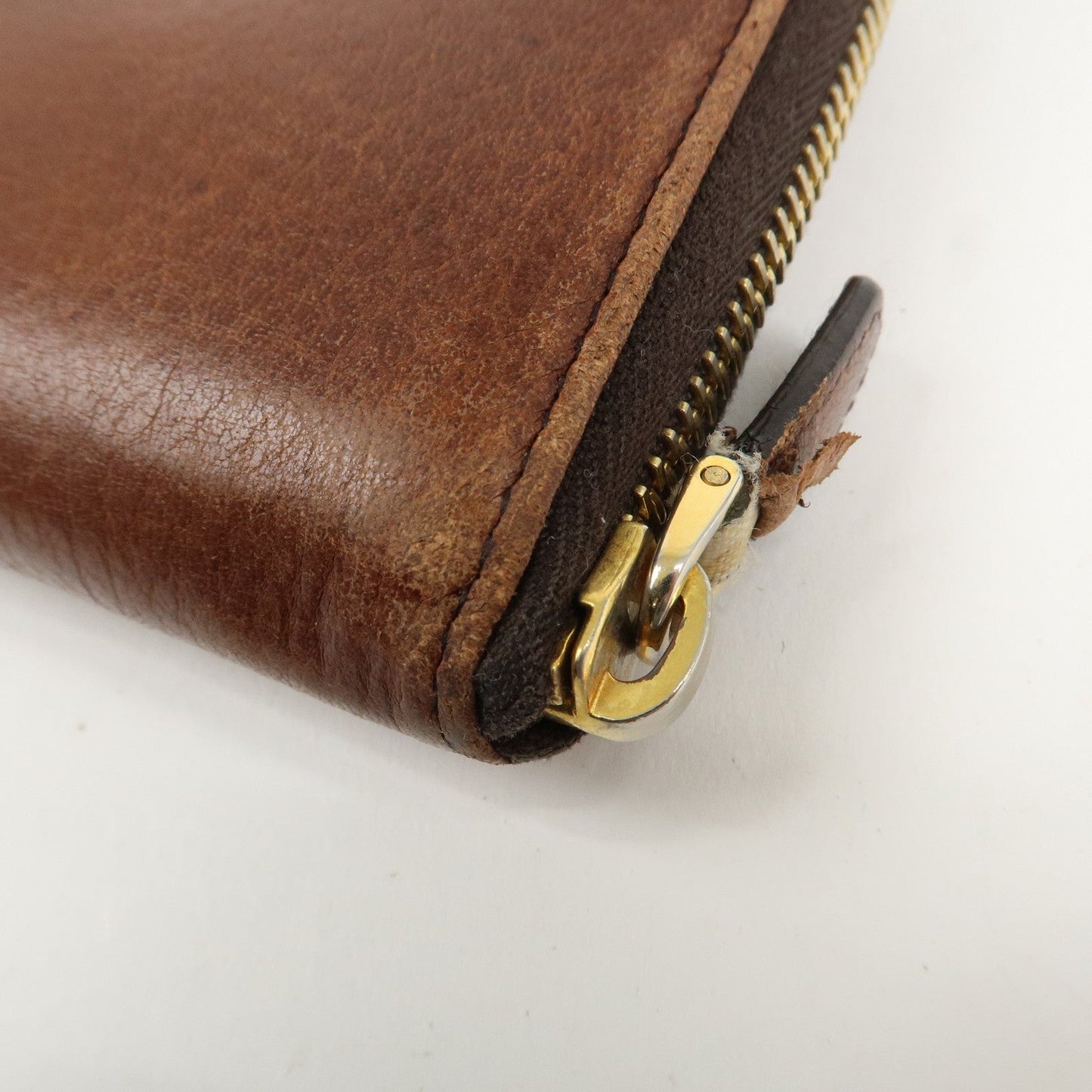 Prada Saffiano Leather Round Zippy Long Wallet Brown 1M0506 Used【Pre-order】