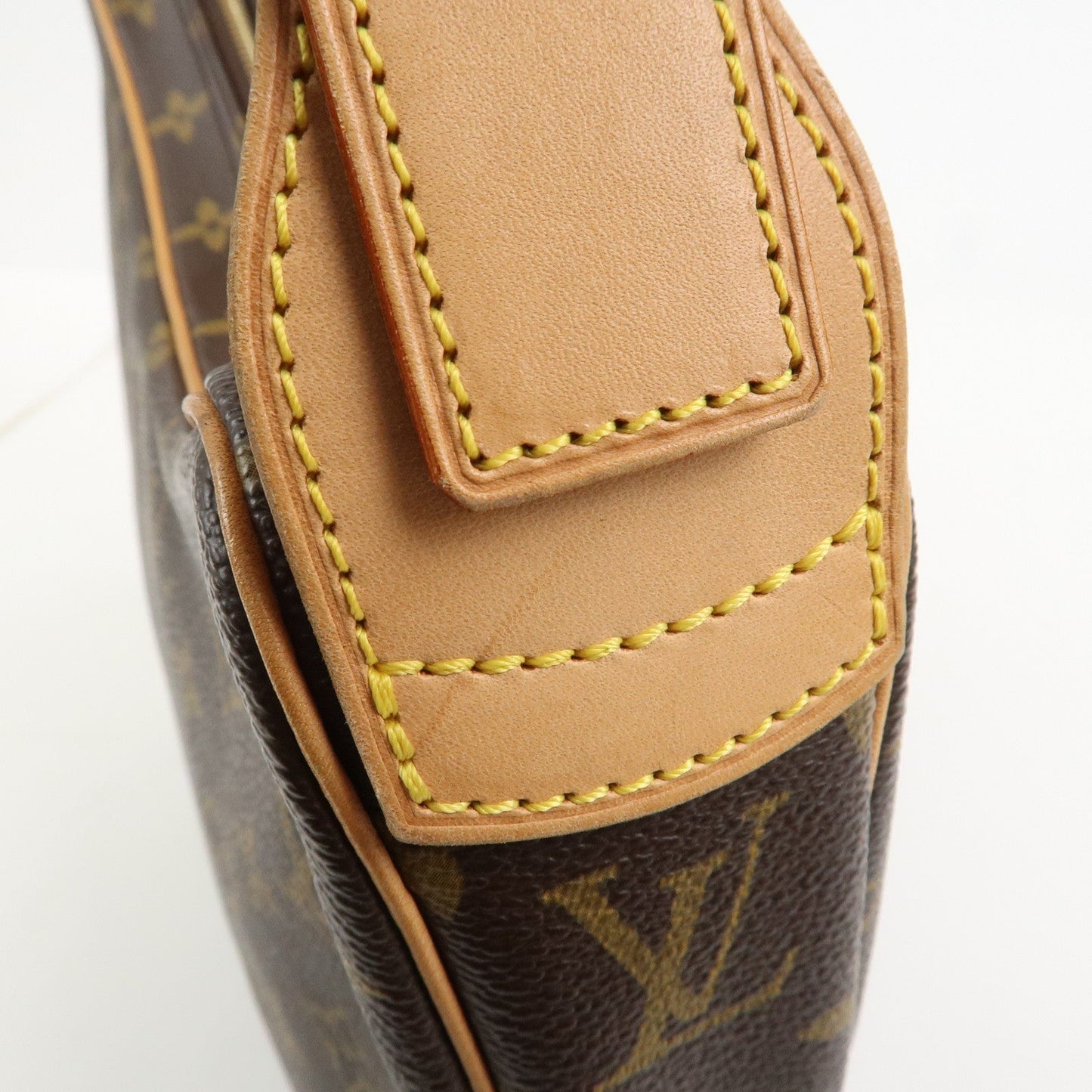Louis Vuitton Monogram Croissant MM Shoulder Bag Brown M51512【Pre-order】