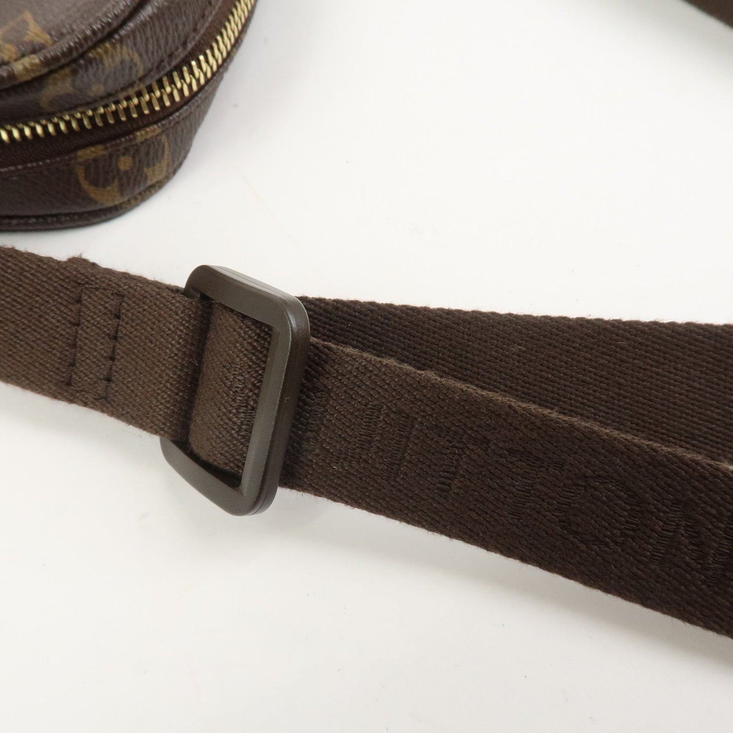 Louis Vuitton Monogram Trotteur Beaubourg Shoulder Bag Brown M97037【Pre-order】